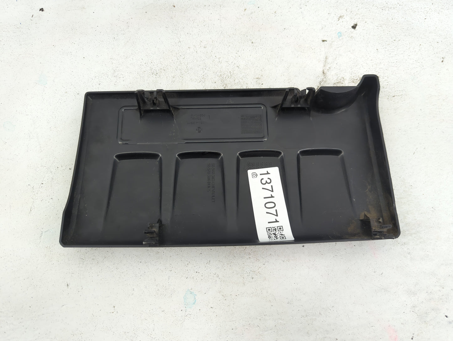 2014 Chevrolet Cruze Engine Cover - Oemusedautoparts1.com