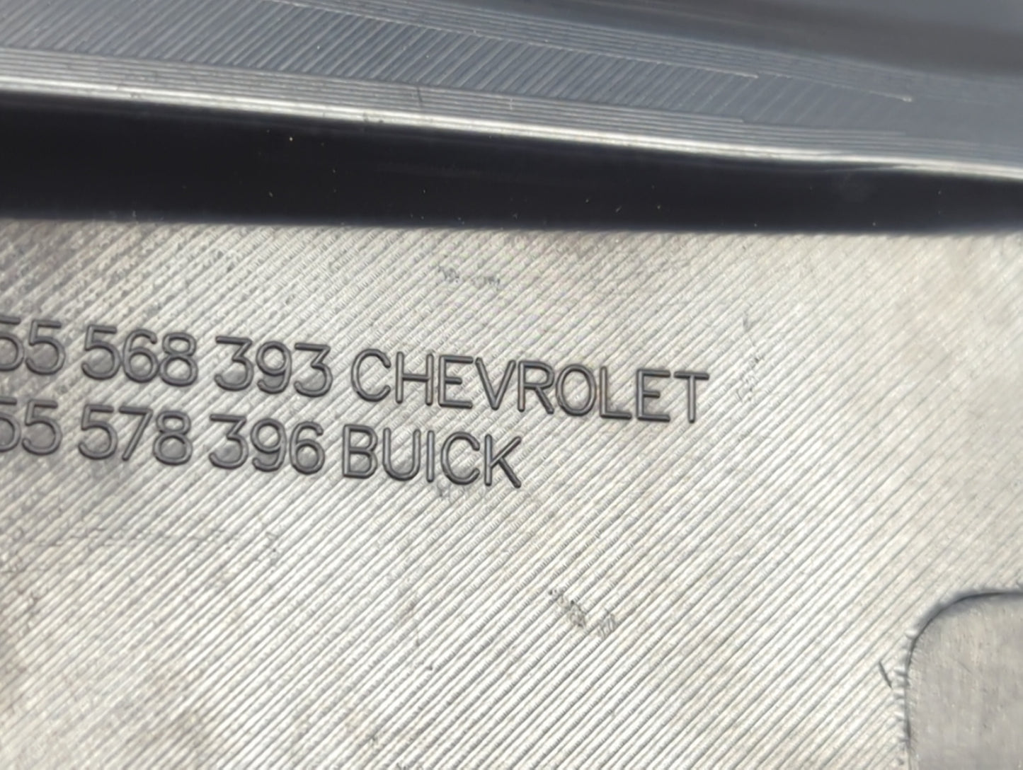 2014 Chevrolet Cruze Engine Cover - Oemusedautoparts1.com