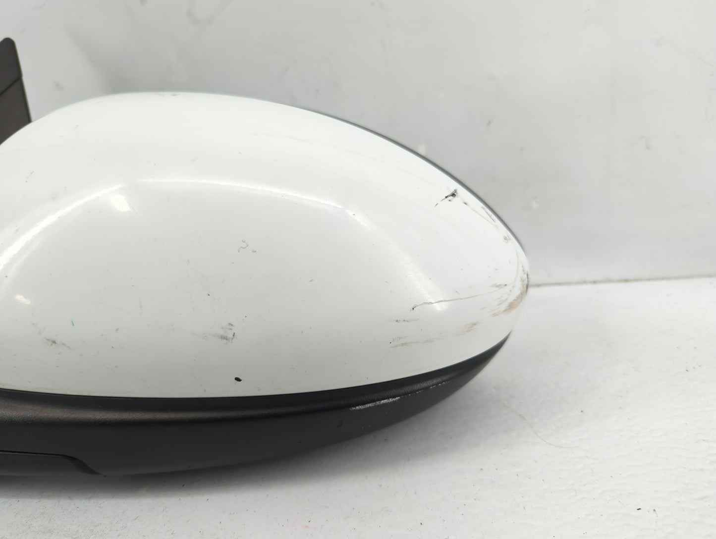 2011-2016 Chevrolet Cruze Driver Side View Mirror - Left Door Mirror OEM Used - Oemusedautoparts1.com