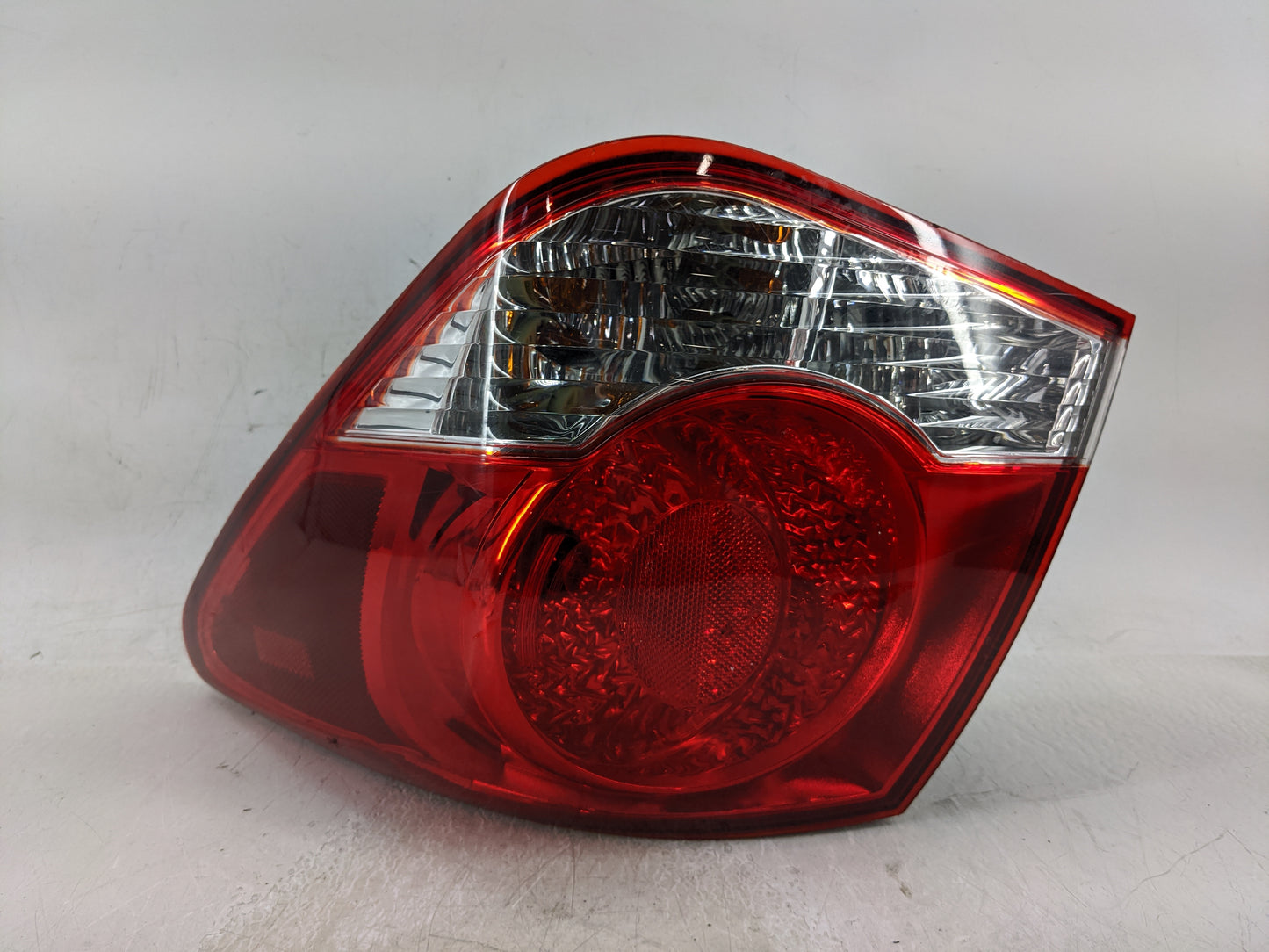 2011-2016 Chevrolet Cruze Tail Light Assembly Driver Left OEM Fits Fits 2011 2012 2013 2014 2015 2016 OEM Used Auto Parts - 