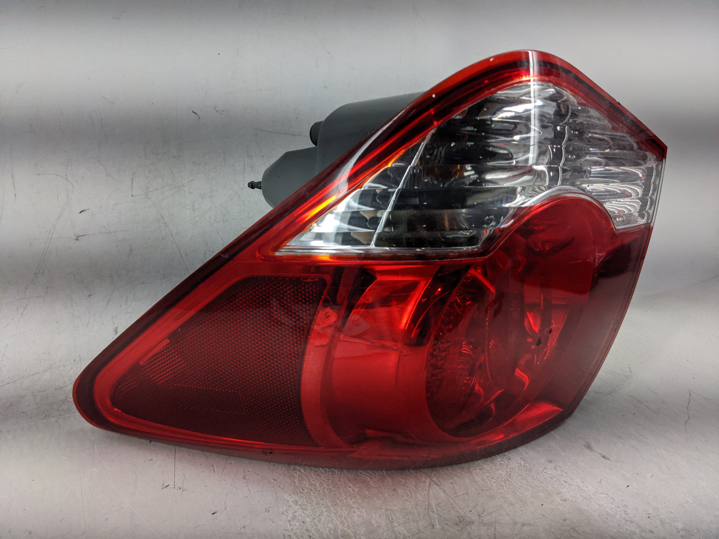 2011-2016 Chevrolet Cruze Tail Light Assembly Driver Left OEM Fits Fits 2011 2012 2013 2014 2015 2016 OEM Used Auto Parts - 