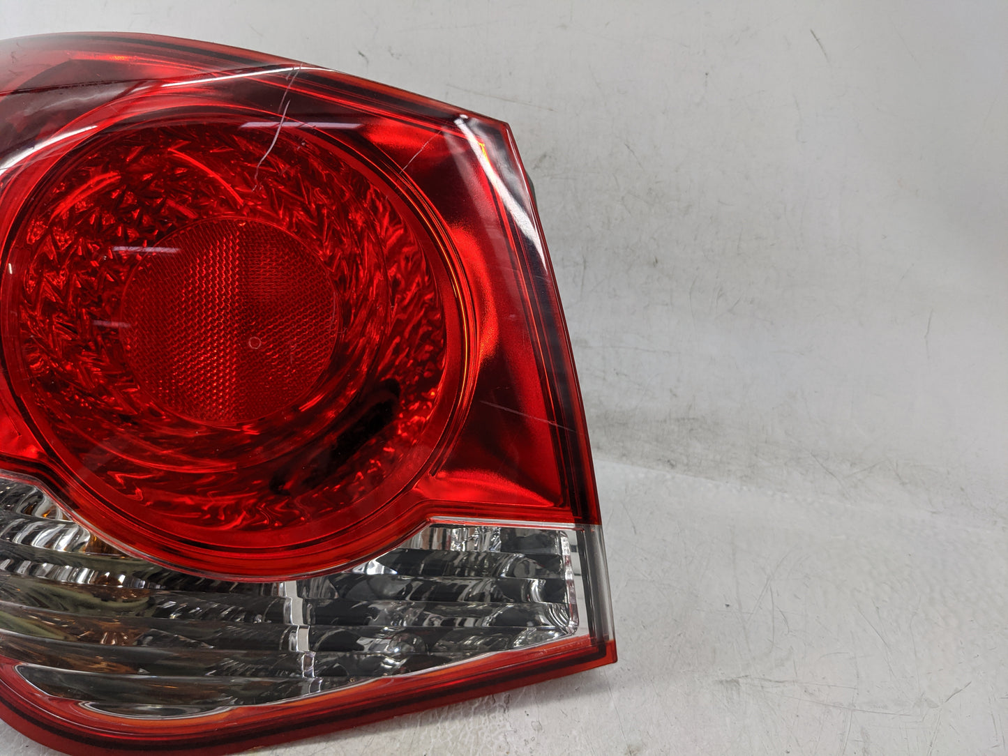 2011-2016 Chevrolet Cruze Tail Light Assembly Driver Left OEM Fits Fits 2011 2012 2013 2014 2015 2016 OEM Used Auto Parts - 
