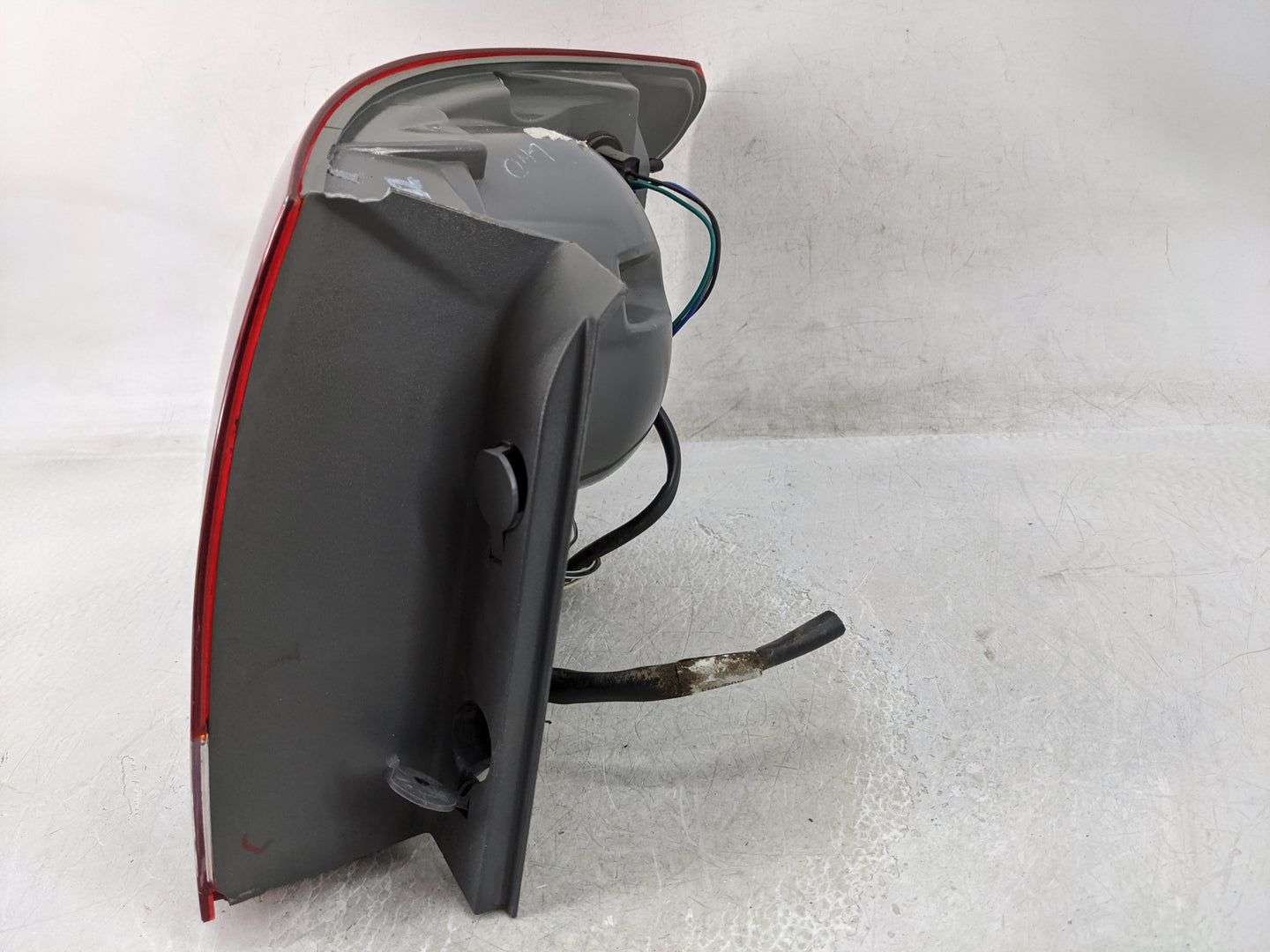 2011-2016 Chevrolet Cruze Tail Light Assembly Driver Left OEM Fits Fits 2011 2012 2013 2014 2015 2016 OEM Used Auto Parts - 