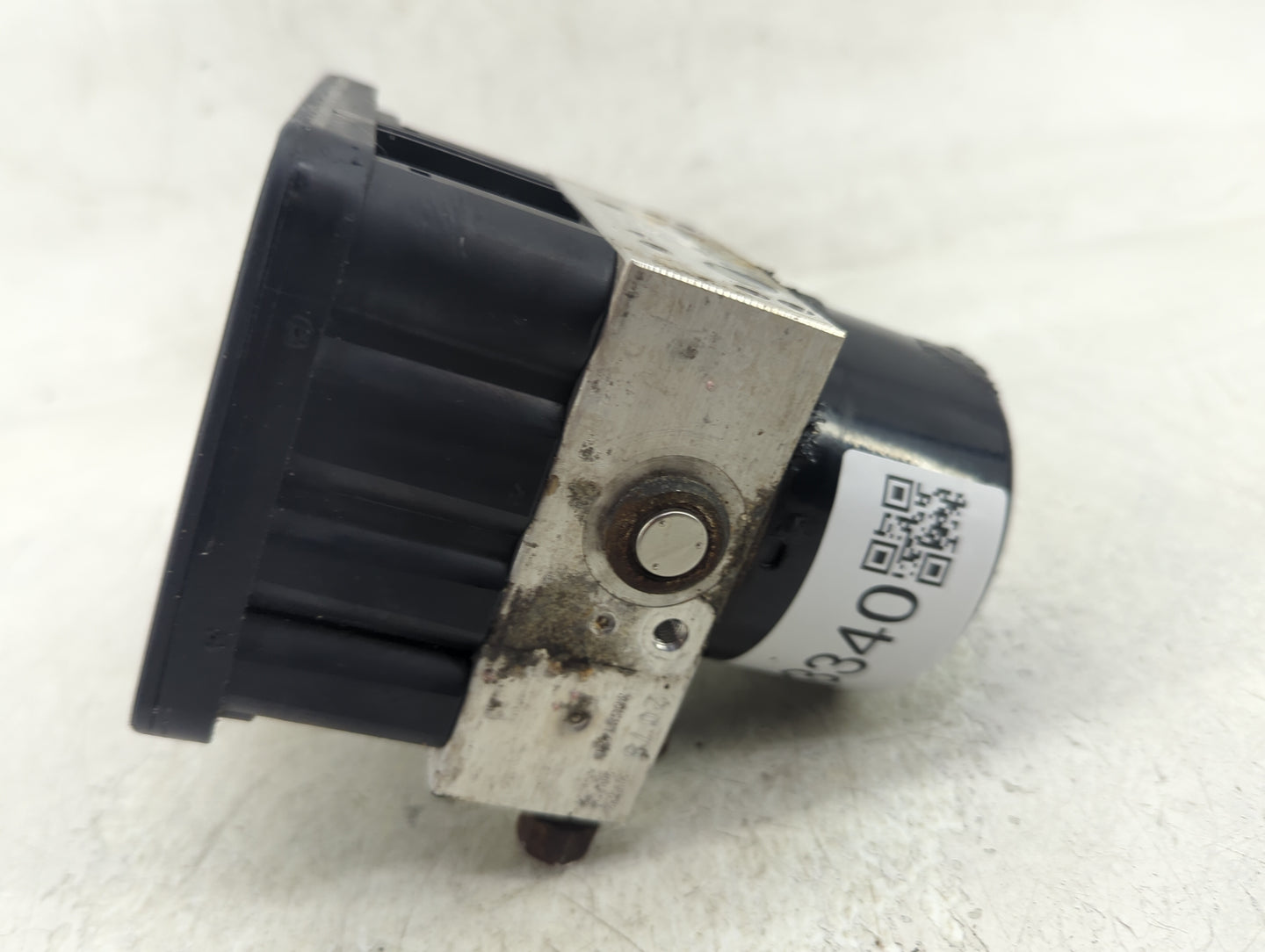2012-2015 Chevrolet Cruze ABS Pump Control Module Replacement P/N:13434670 Fits Fits 2012 2013 2014 2015 OEM Used Auto Parts