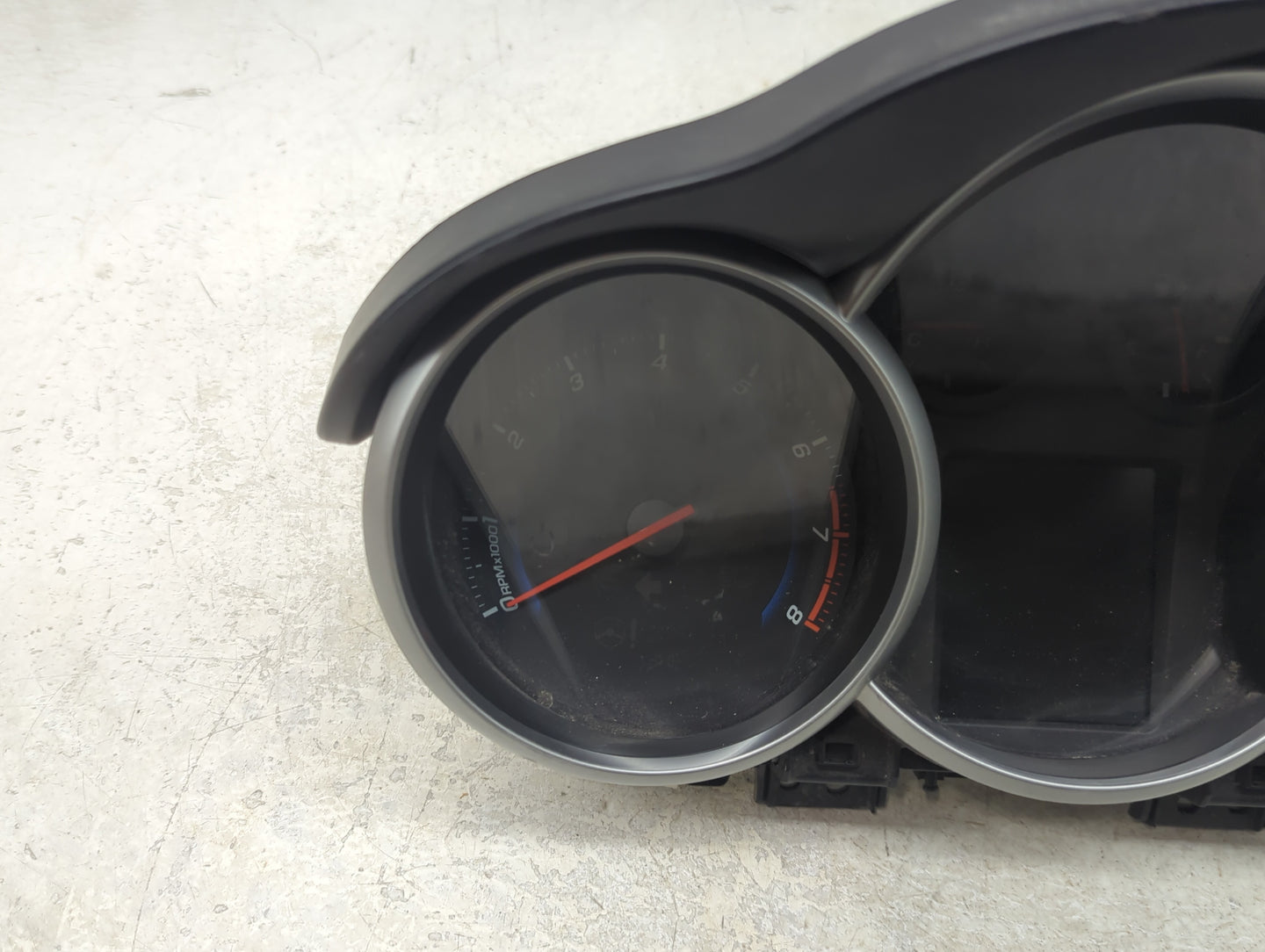2013-2014 Chevrolet Cruze Instrument Cluster Speedometer Gauges P/N:95129378 Fits Fits 2013 2014 OEM Used Auto Parts - Oemus