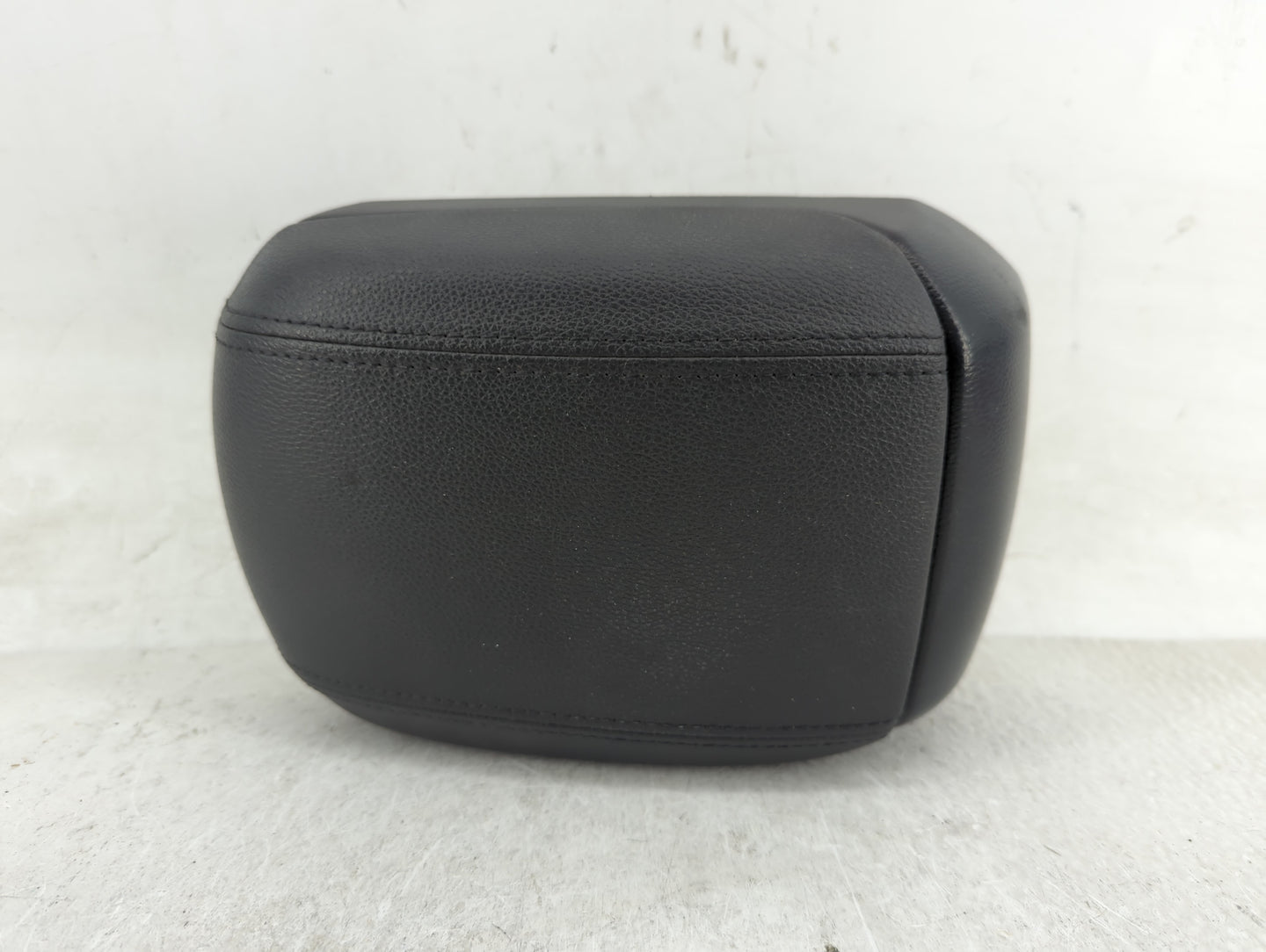 2014 Chevrolet Cruze Center Console Armrest Cover Lid Fits OEM Used Auto Parts - Oemusedautoparts1.com
