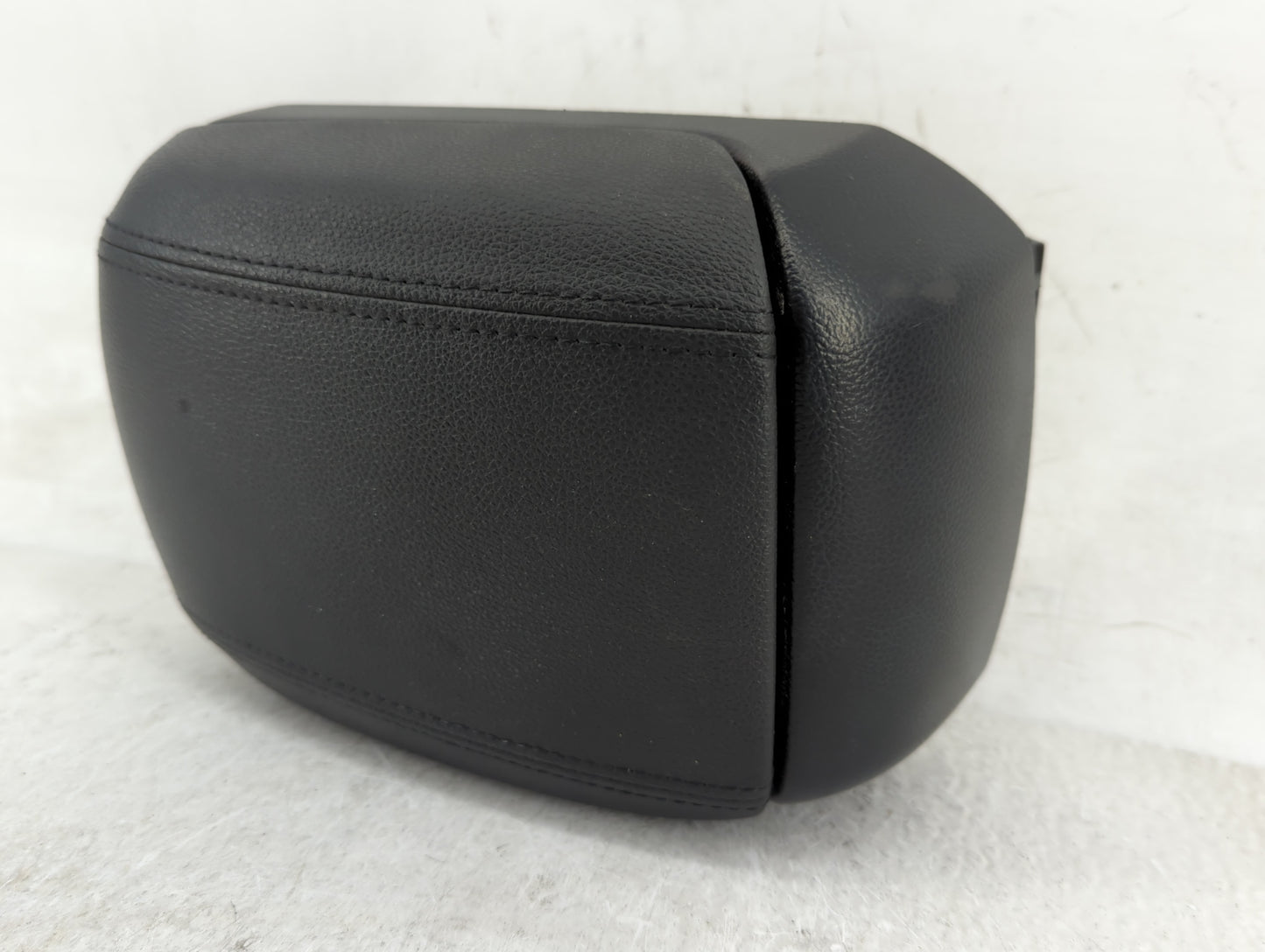 2014 Chevrolet Cruze Center Console Armrest Cover Lid Fits OEM Used Auto Parts - Oemusedautoparts1.com