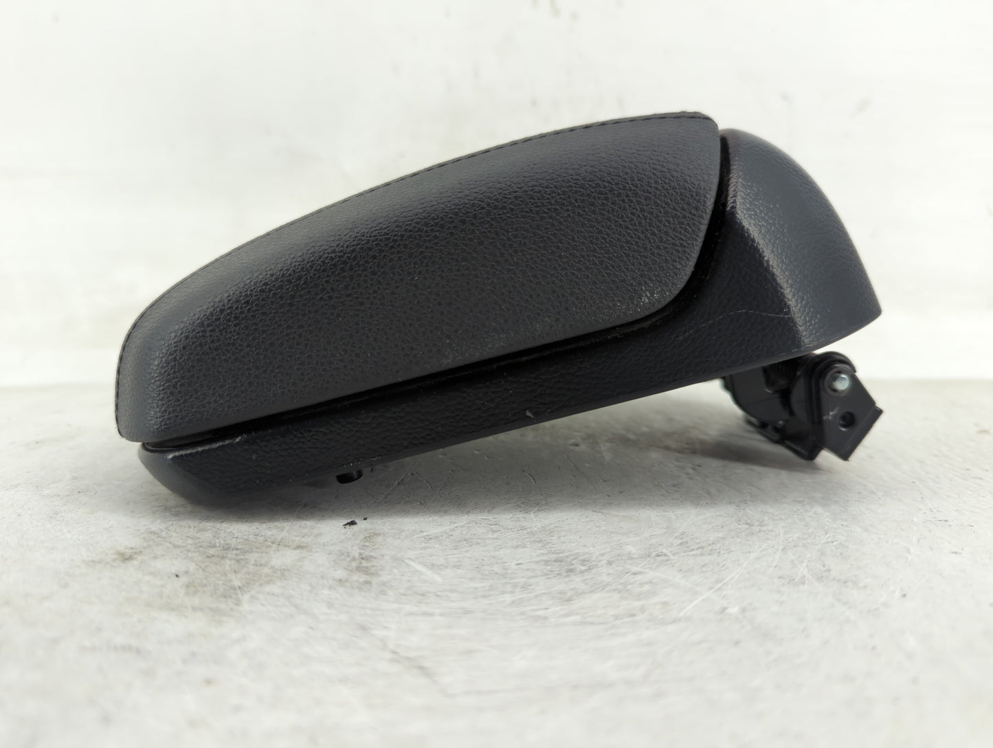 2014 Chevrolet Cruze Center Console Armrest Cover Lid Fits OEM Used Auto Parts - Oemusedautoparts1.com