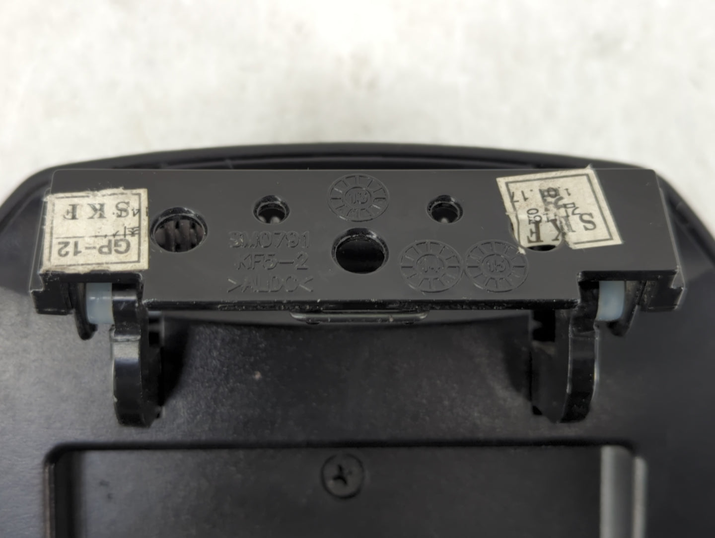 2014 Chevrolet Cruze Center Console Armrest Cover Lid Fits OEM Used Auto Parts - Oemusedautoparts1.com