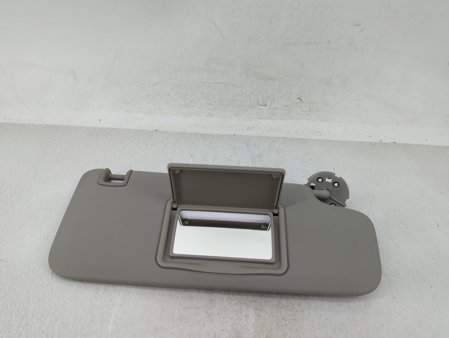 2011-2016 Chevrolet Cruze Sun Visor Shade Replacement Driver Left Mirror Fits Fits 2011 2012 2013 2014 2015 2016 OEM Used Au