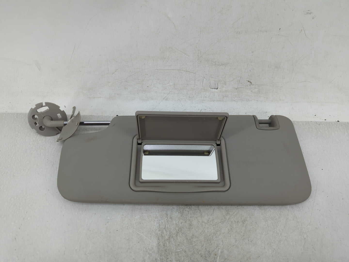 2011-2016 Chevrolet Cruze Sun Visor Shade Replacement Passenger Right Mirror Fits Fits 2011 2012 2013 2014 2015 2016 OEM Use