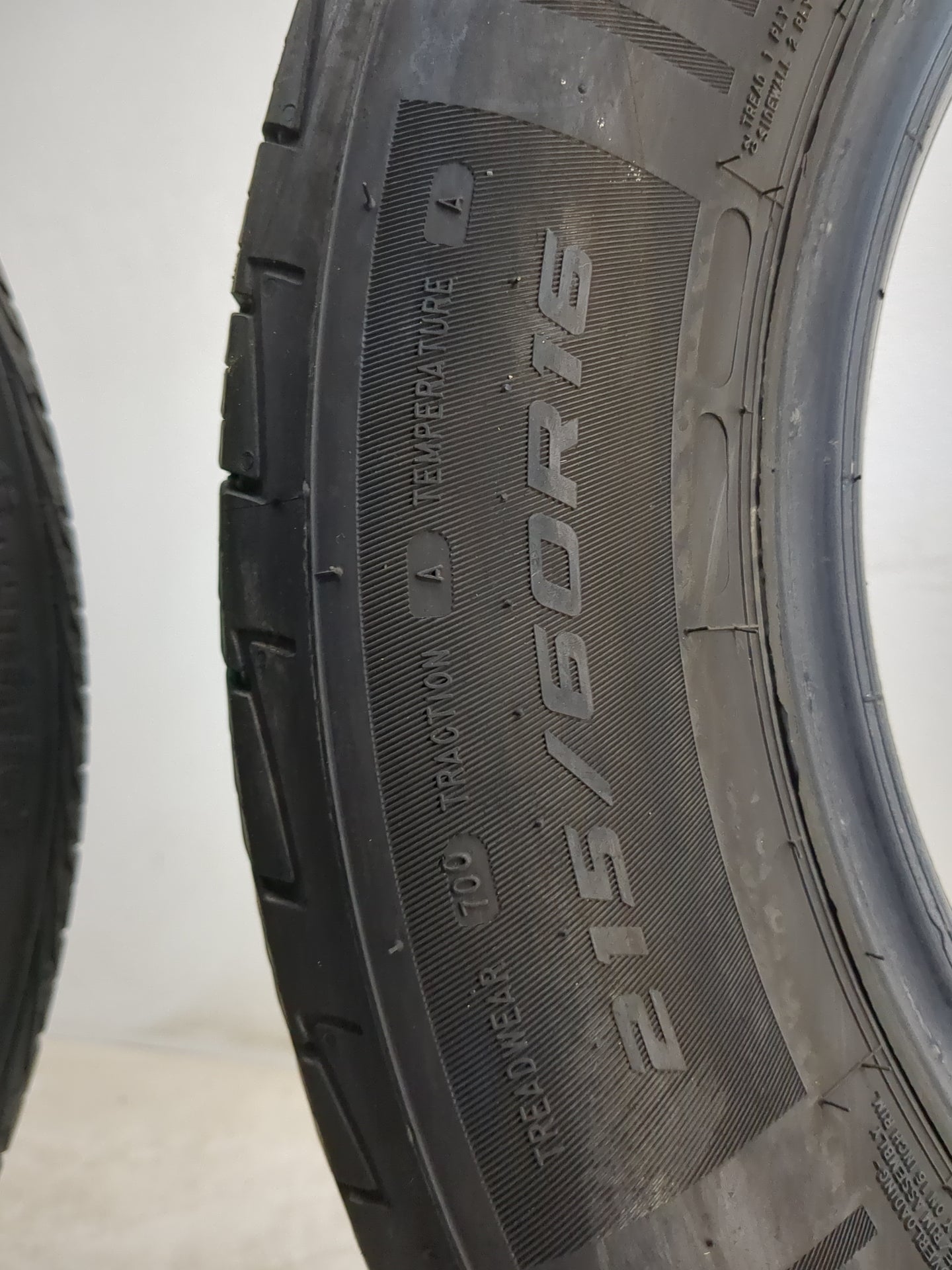 Used Tire 215/60R16 MASTERCRAFT COURSER QUEST 95V - Tread Depth 8/32 - Oemusedautoparts1.com