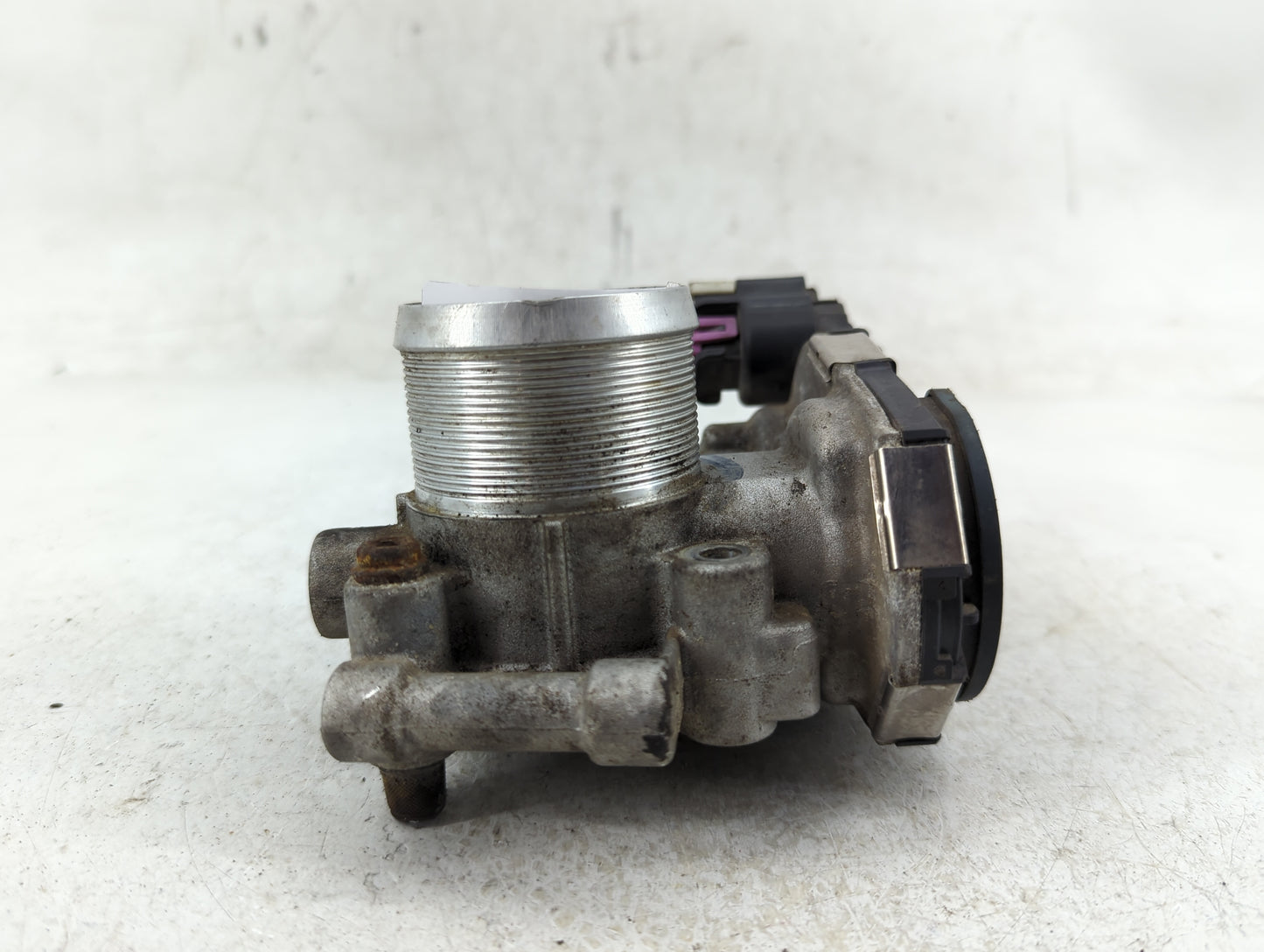 2011-2016 Chevrolet Cruze Throttle Body P/N:55 581 662 Fits Fits 2011 2012 2013 2014 2015 2016 2017 2018 2019 2020 2021 OEM 