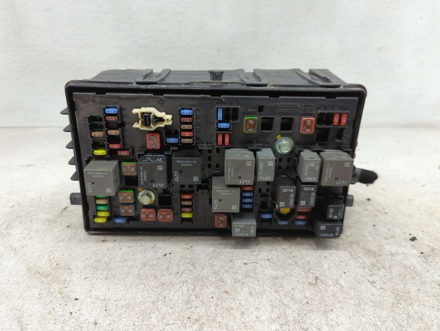 2011-2014 Chevrolet Cruze Fusebox Fuse Box Panel Relay Module P/N:96982033-06 Fits Fits 2011 2012 2013 2014 OEM Used Auto Pa