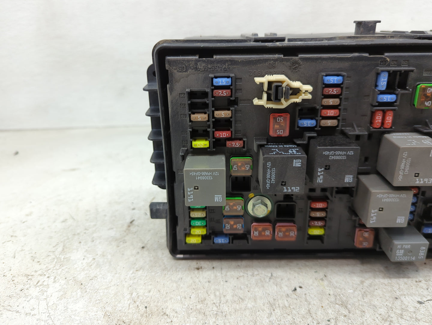2011-2014 Chevrolet Cruze Fusebox Fuse Box Panel Relay Module P/N:96982033-06 Fits Fits 2011 2012 2013 2014 OEM Used Auto Pa