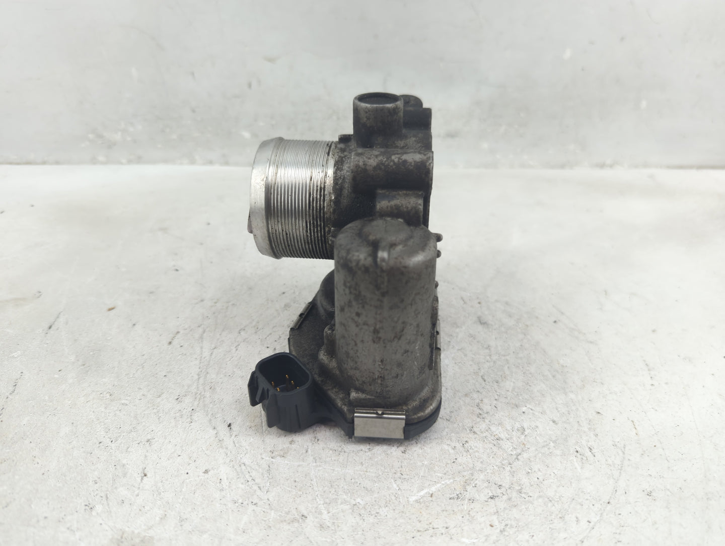 2011-2016 Chevrolet Cruze Throttle Body P/N:5581662 Fits Fits 2011 2012 2013 2014 2015 2016 2017 2018 2019 2020 2021 OEM Use