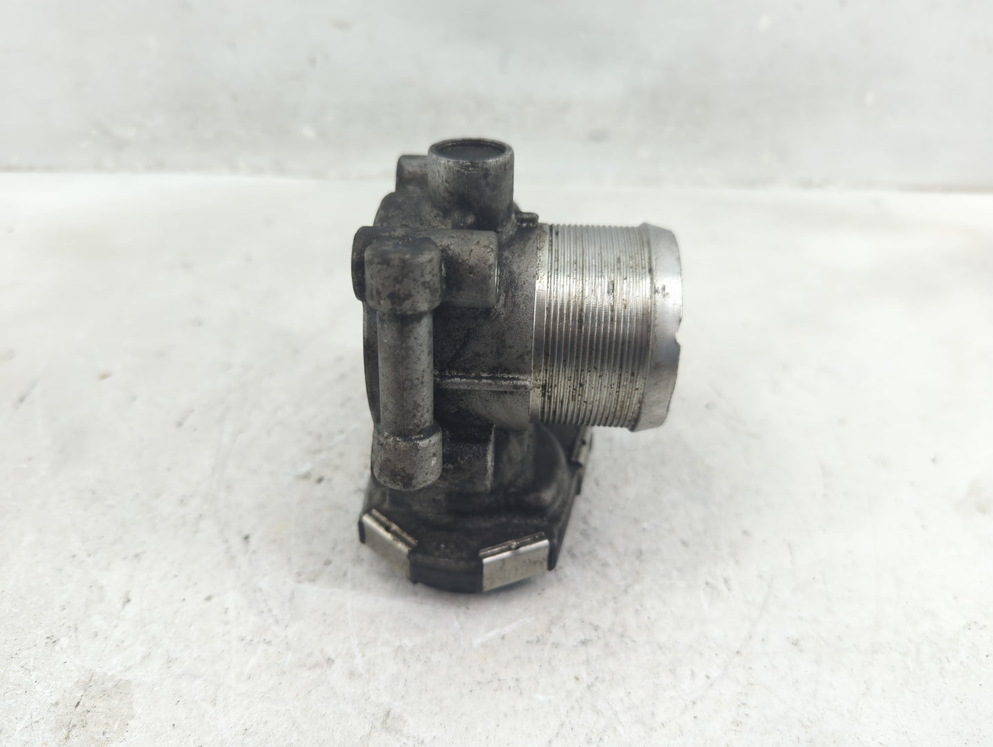 2011-2016 Chevrolet Cruze Throttle Body P/N:5581662 Fits Fits 2011 2012 2013 2014 2015 2016 2017 2018 2019 2020 2021 OEM Use