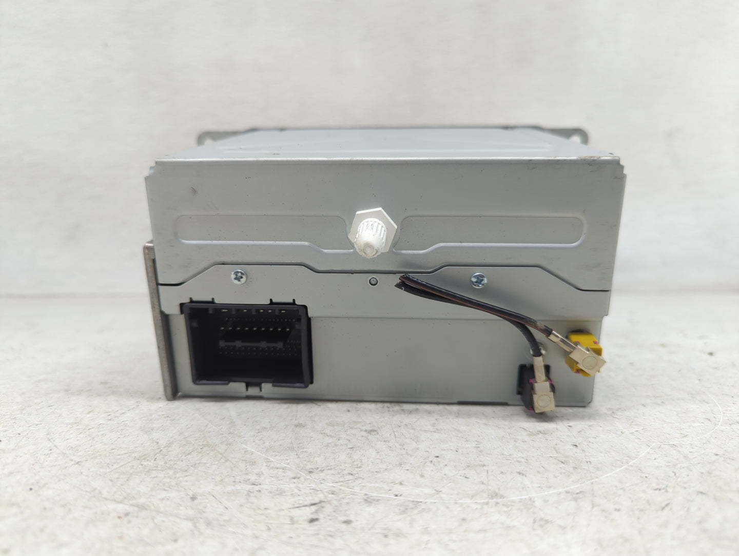 2013-2016 Chevrolet Cruze Radio AM FM Cd Player Receiver Replacement P/N:22976137 Fits Fits 2013 2014 2015 2016 OEM Used Aut