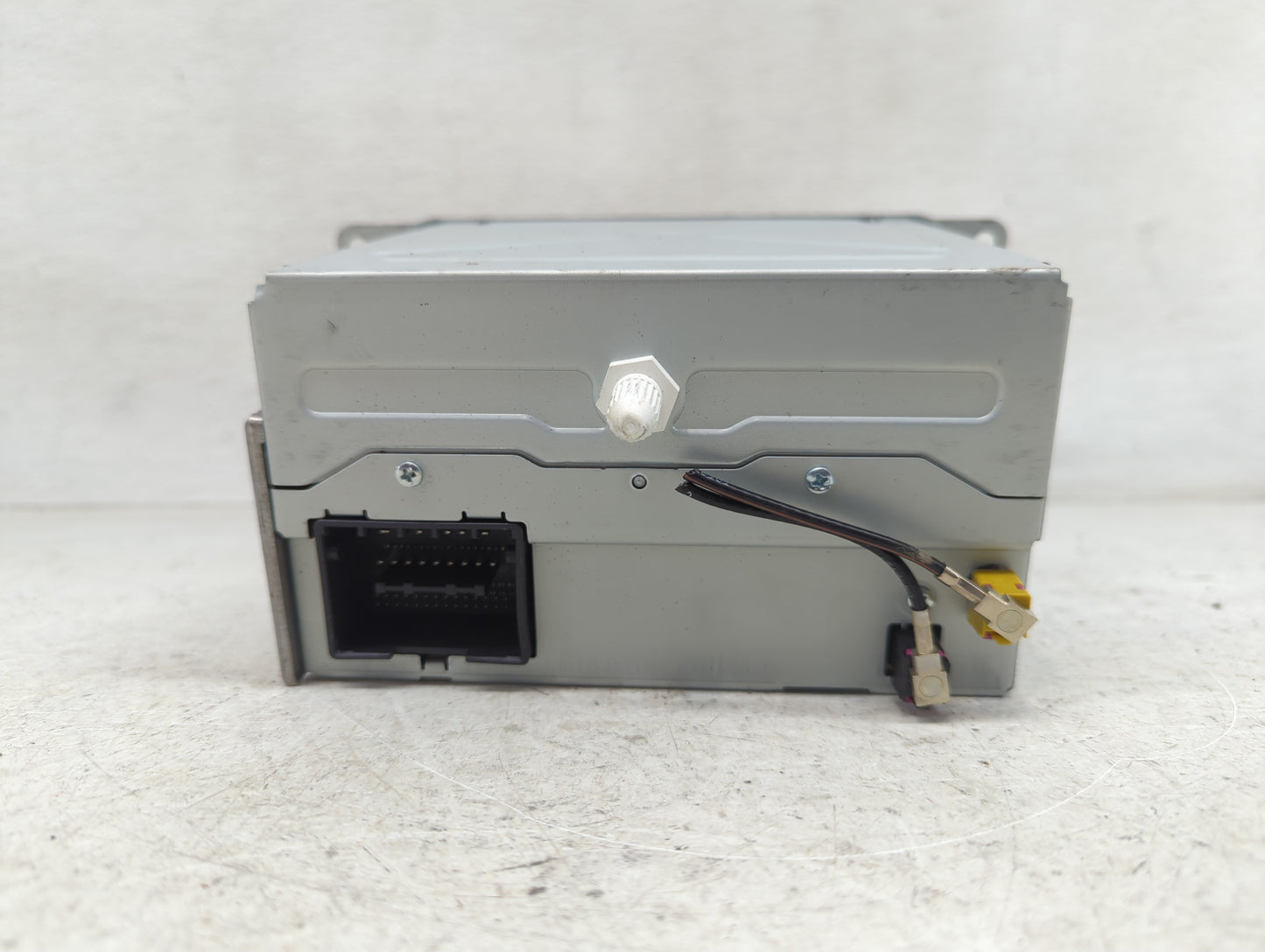 2013-2016 Chevrolet Cruze Radio AM FM Cd Player Receiver Replacement P/N:22976137 Fits Fits 2013 2014 2015 2016 OEM Used Aut