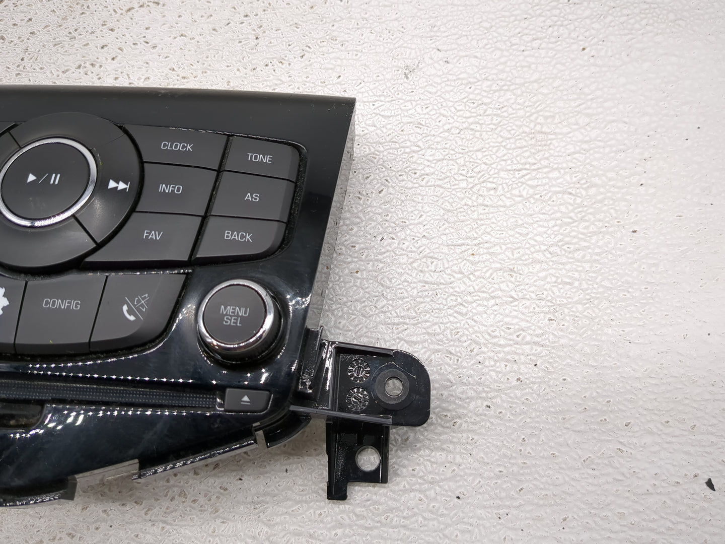 2011-2016 Chevrolet Cruze Radio Control Panel 1421410 - Oemusedautoparts1.com