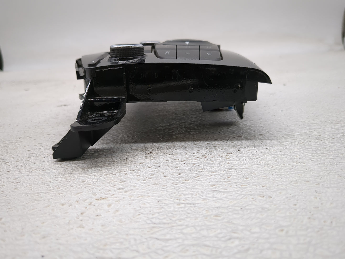 2011-2016 Chevrolet Cruze Radio Control Panel 1421410 - Oemusedautoparts1.com