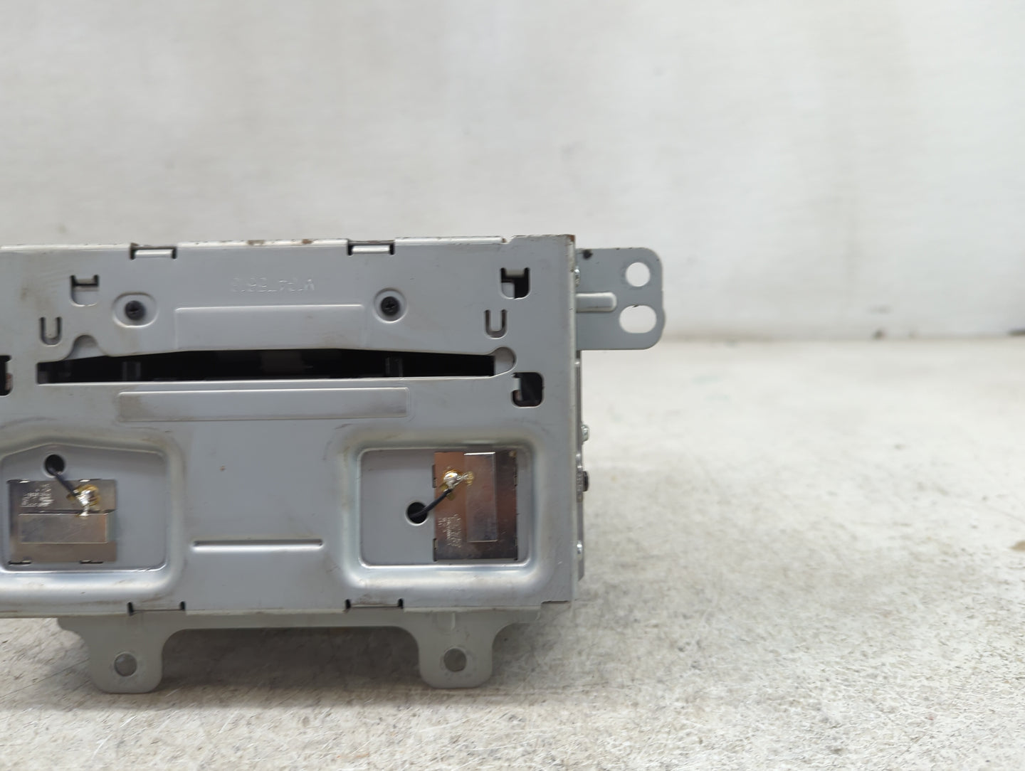 2014 Chevrolet Cruze Radio AM FM Cd Player Receiver Replacement P/N:23206821 Fits OEM Used Auto Parts - Oemusedautoparts1.co