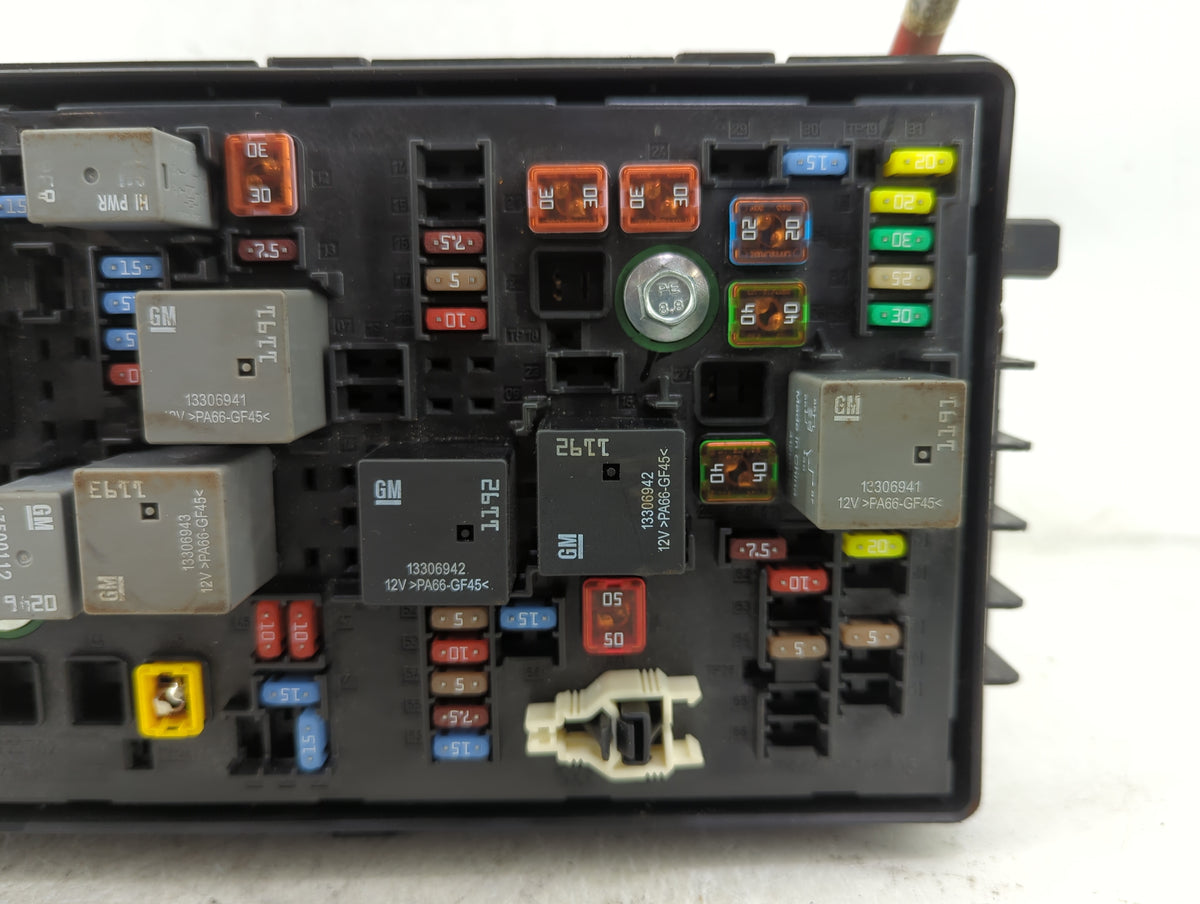 2011-2014 Chevrolet Cruze Fusebox Fuse Box Panel Relay Module P/N:95442176 Fits Fits 2011 2012 2013 2014 OEM Used Auto Parts