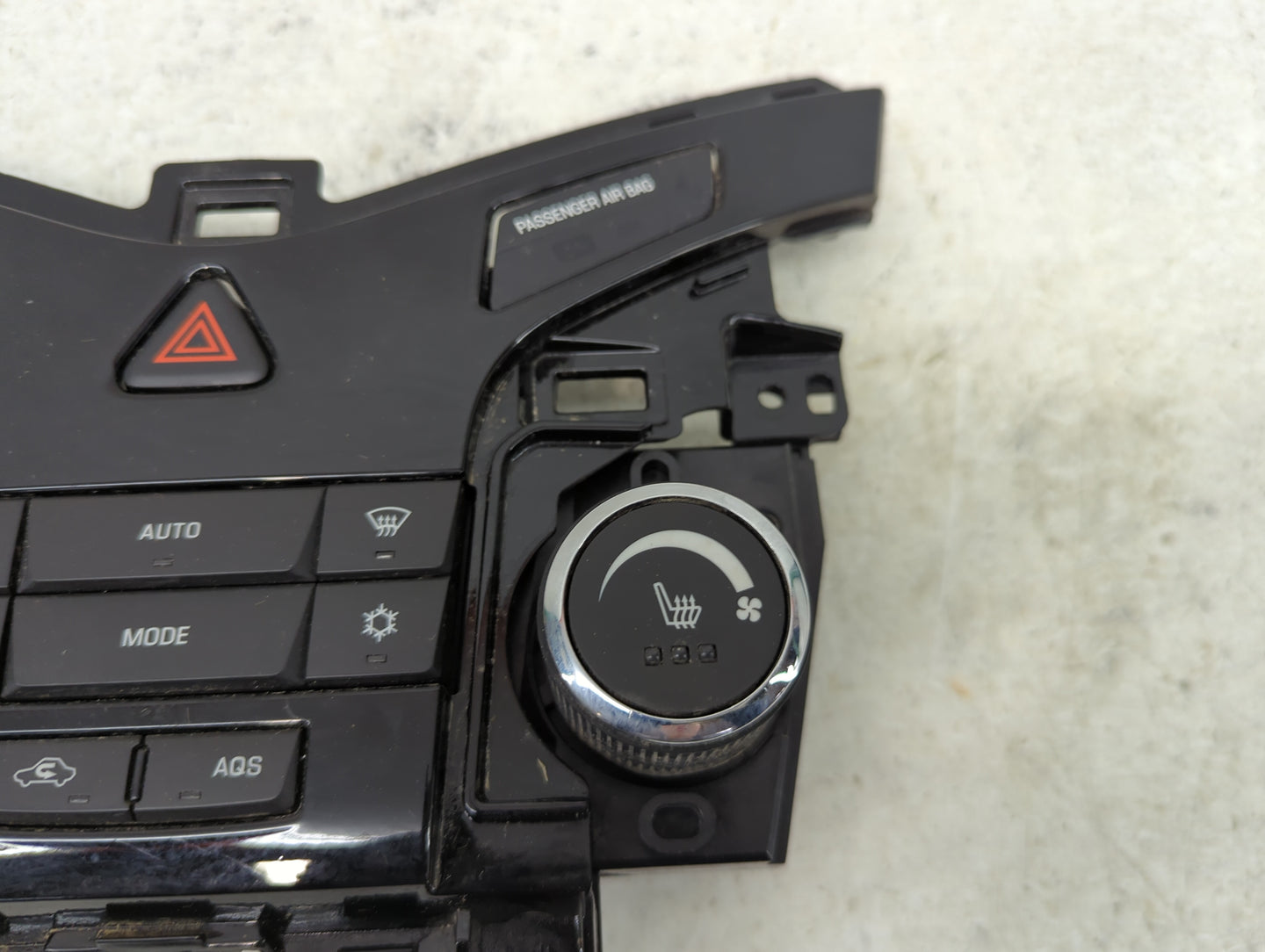 2014 Chevrolet Cruze Climate Control Module Temperature AC/Heater Replacement P/N:95146203 386203A031165170 Fits OEM Used Au