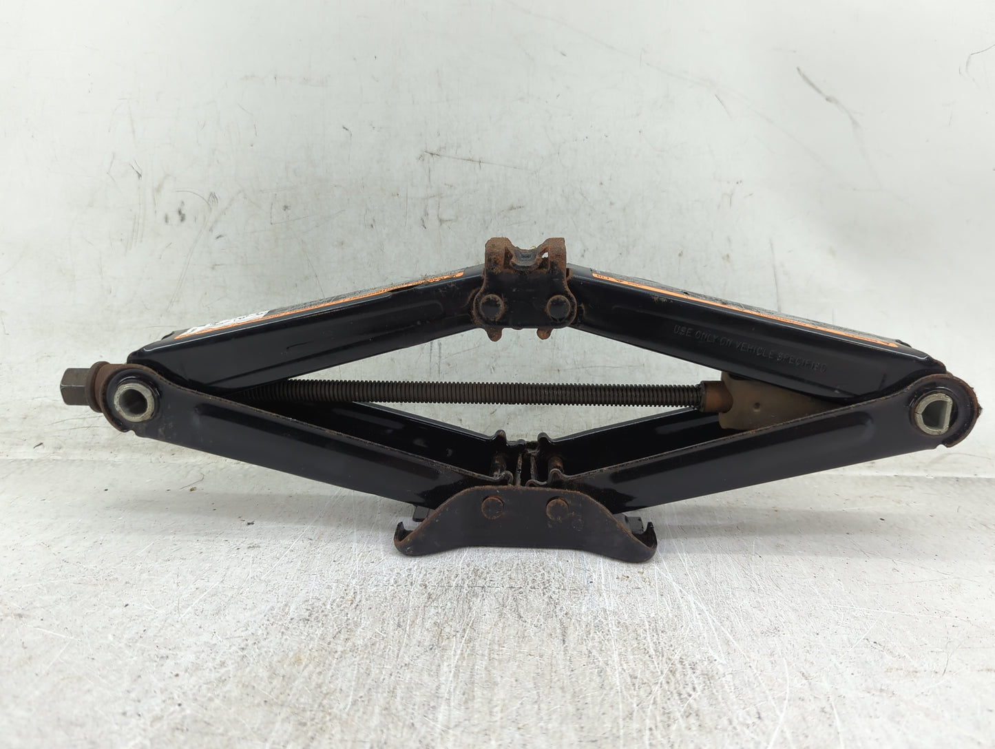 2014 Chevrolet Cruze Spare Scissor Car Jack - Oemusedautoparts1.com