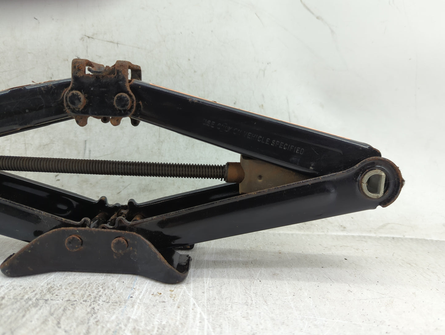 2014 Chevrolet Cruze Spare Scissor Car Jack 1431591 - Oemusedautoparts1.com