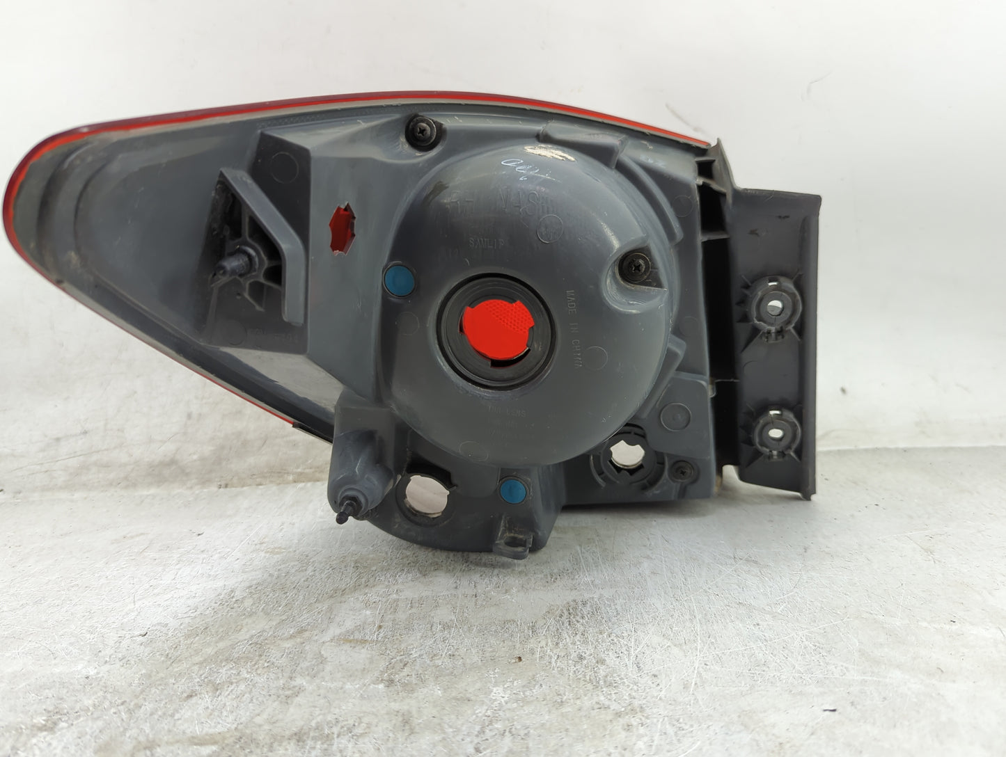 2011-2016 Chevrolet Cruze Tail Light Assembly Passenger Right OEM Fits Fits 2011 2012 2013 2014 2015 2016 OEM Used Auto Part
