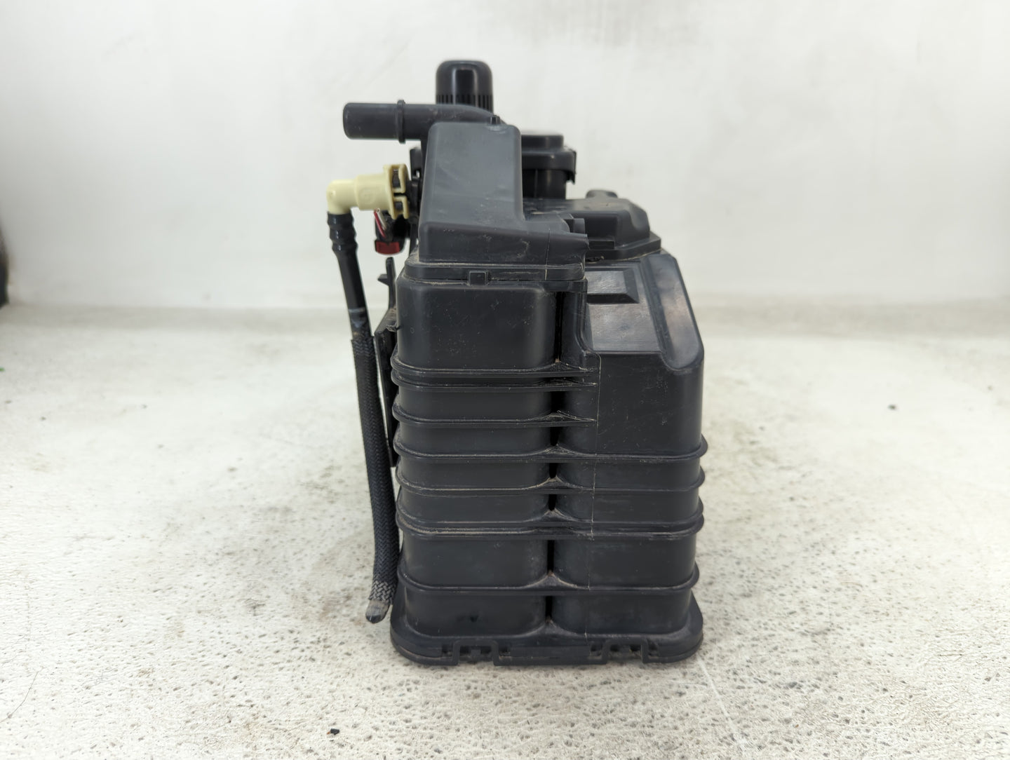 2014 Chevrolet Cruze Fuel Vapor Charcoal Canister 1431989 - Oemusedautoparts1.com