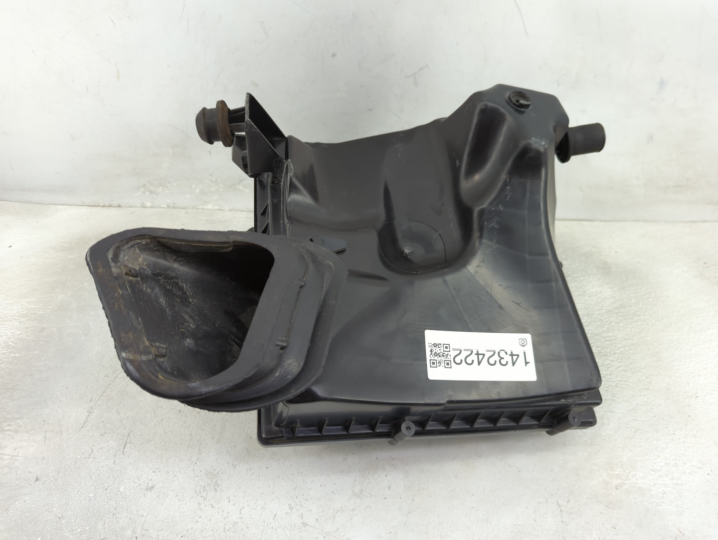 2012-2014 Chevrolet Cruze Air Cleaner Intake-duct Hose Tube - Oemusedautoparts1.com