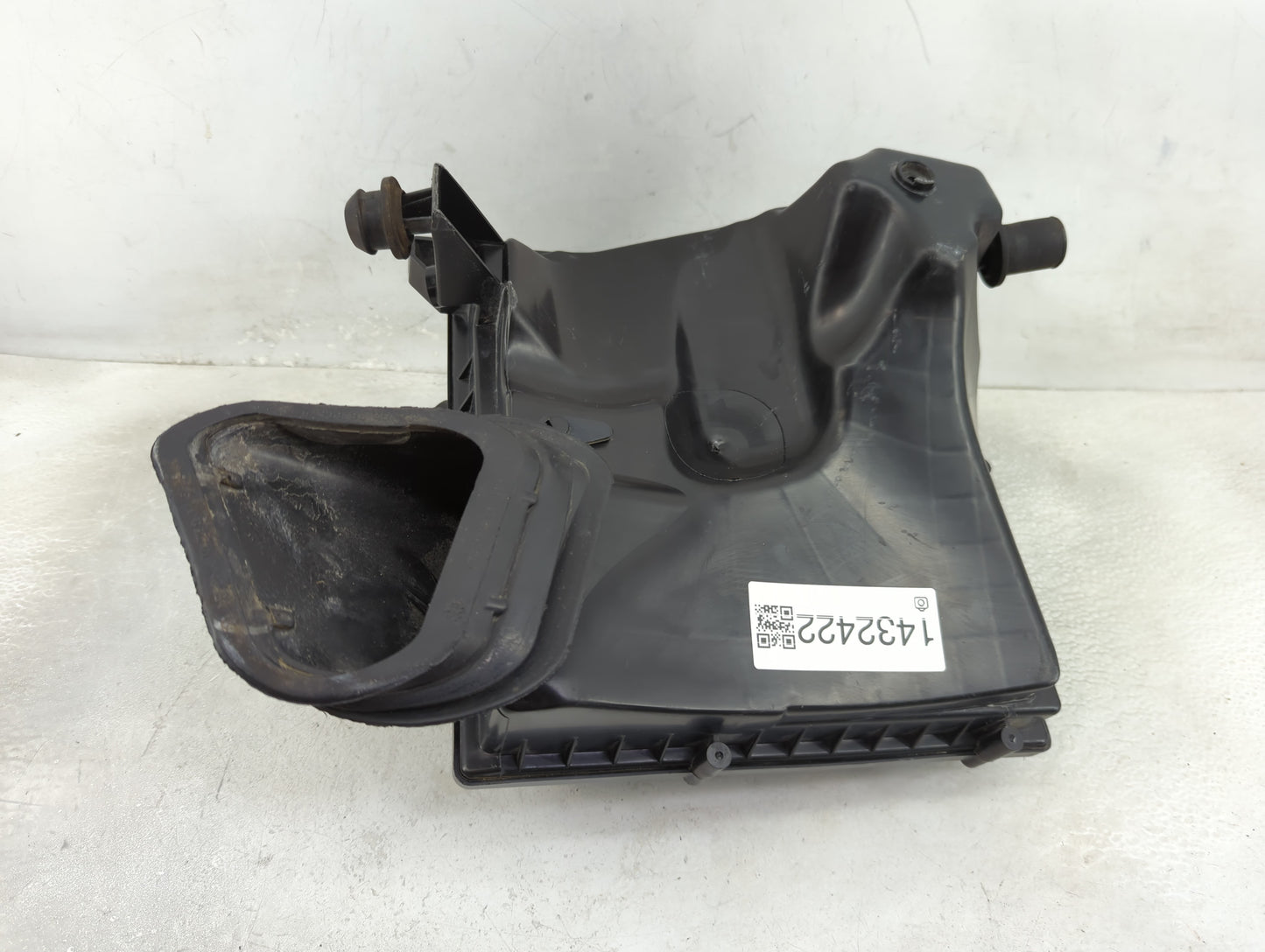 2012-2014 Chevrolet Cruze Air Cleaner Intake-duct Hose Tube - Oemusedautoparts1.com
