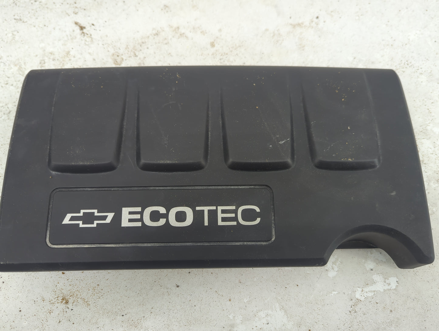 2014 Chevrolet Cruze Engine Cover - Oemusedautoparts1.com