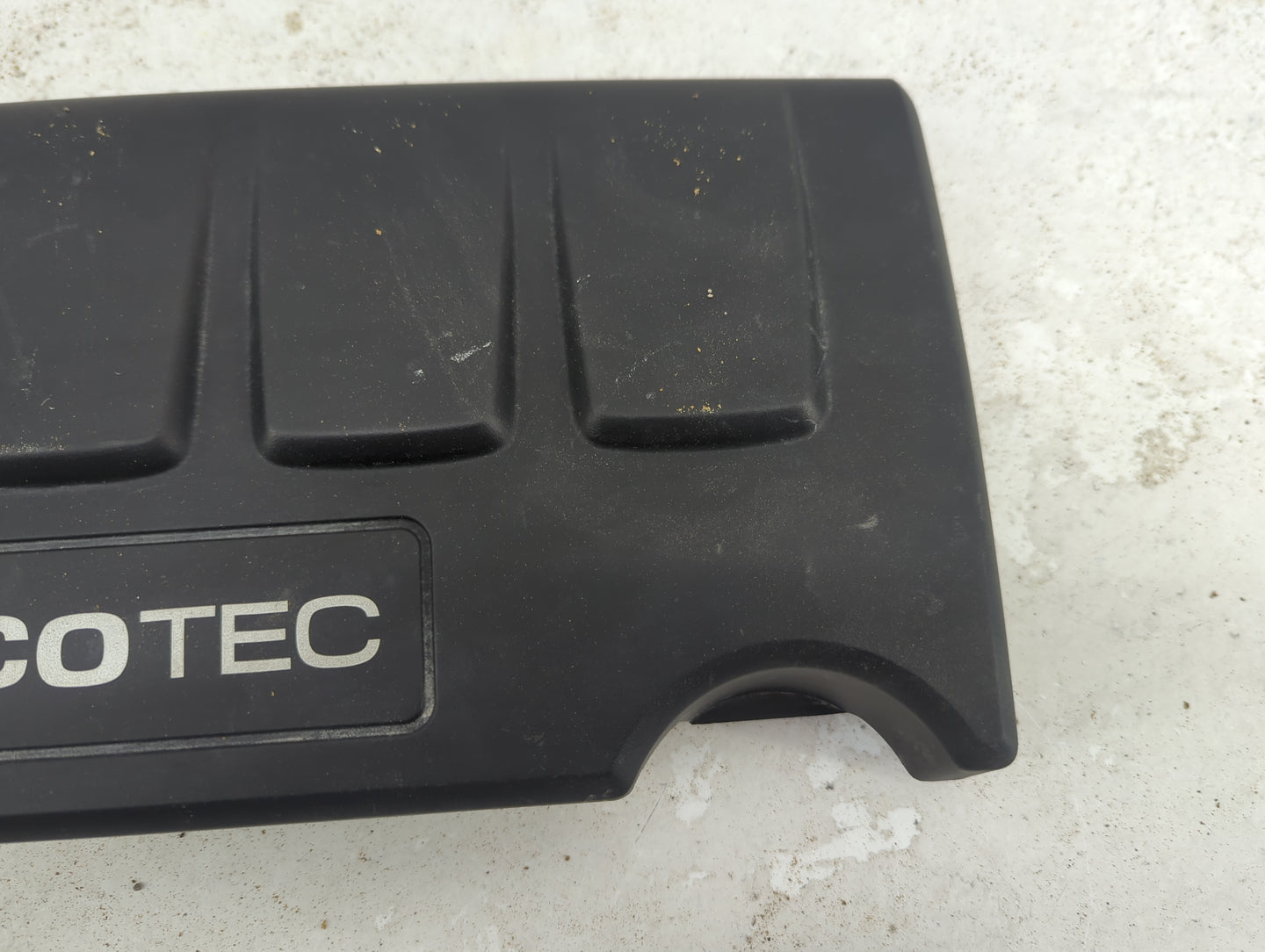 2014 Chevrolet Cruze Engine Cover - Oemusedautoparts1.com