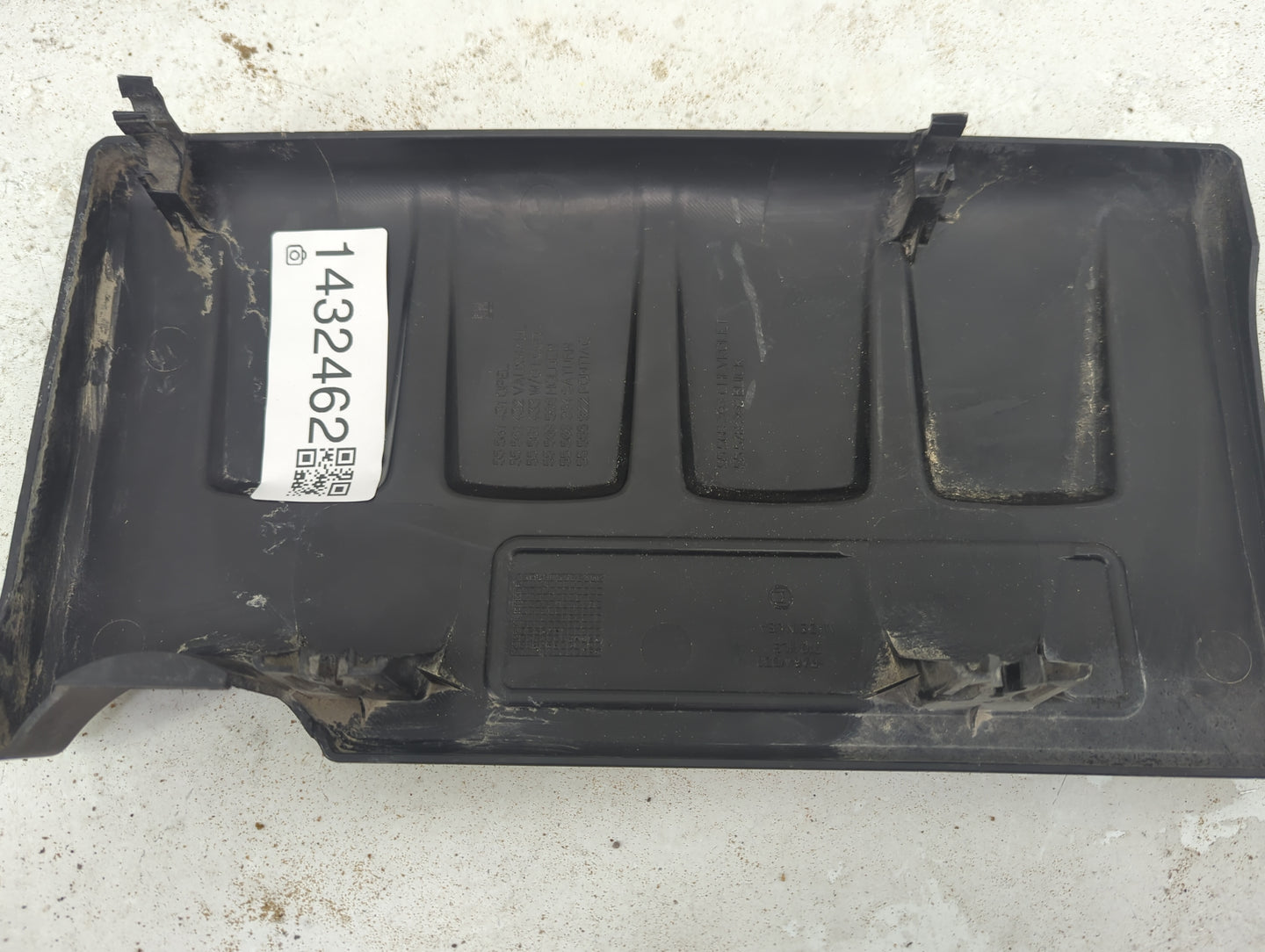 2014 Chevrolet Cruze Engine Cover - Oemusedautoparts1.com