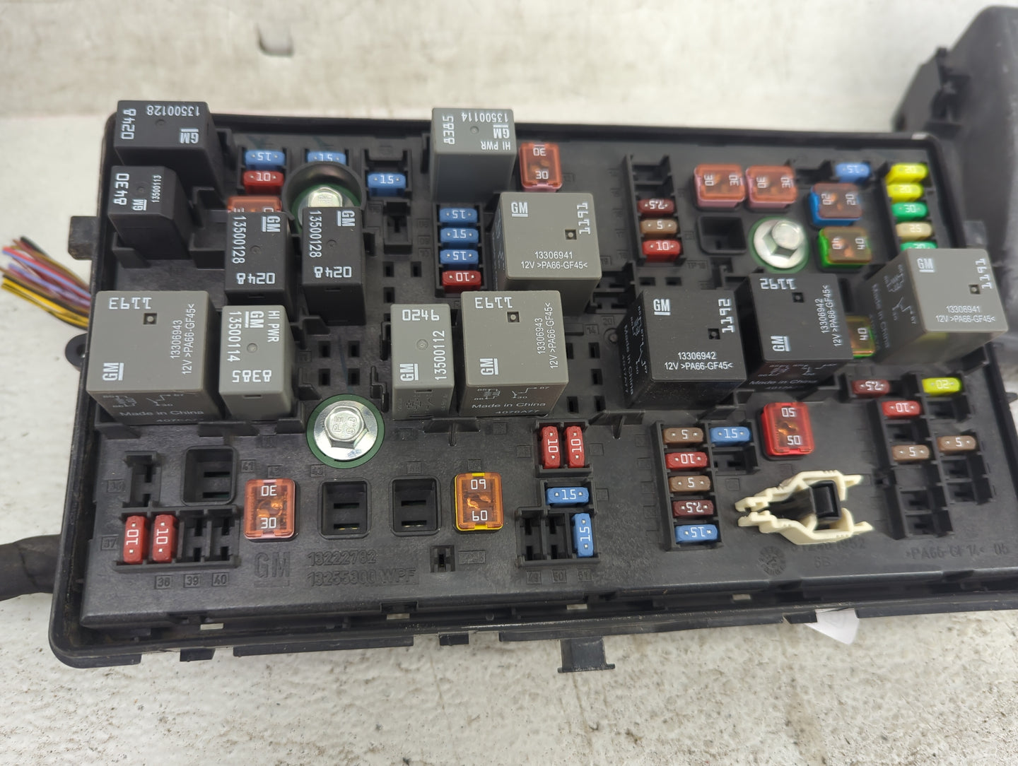 2011-2014 Chevrolet Cruze Fusebox Fuse Box Panel Relay Module P/N:13222782 13306941, 13306942 Fits Fits 2011 2012 2013 2014 