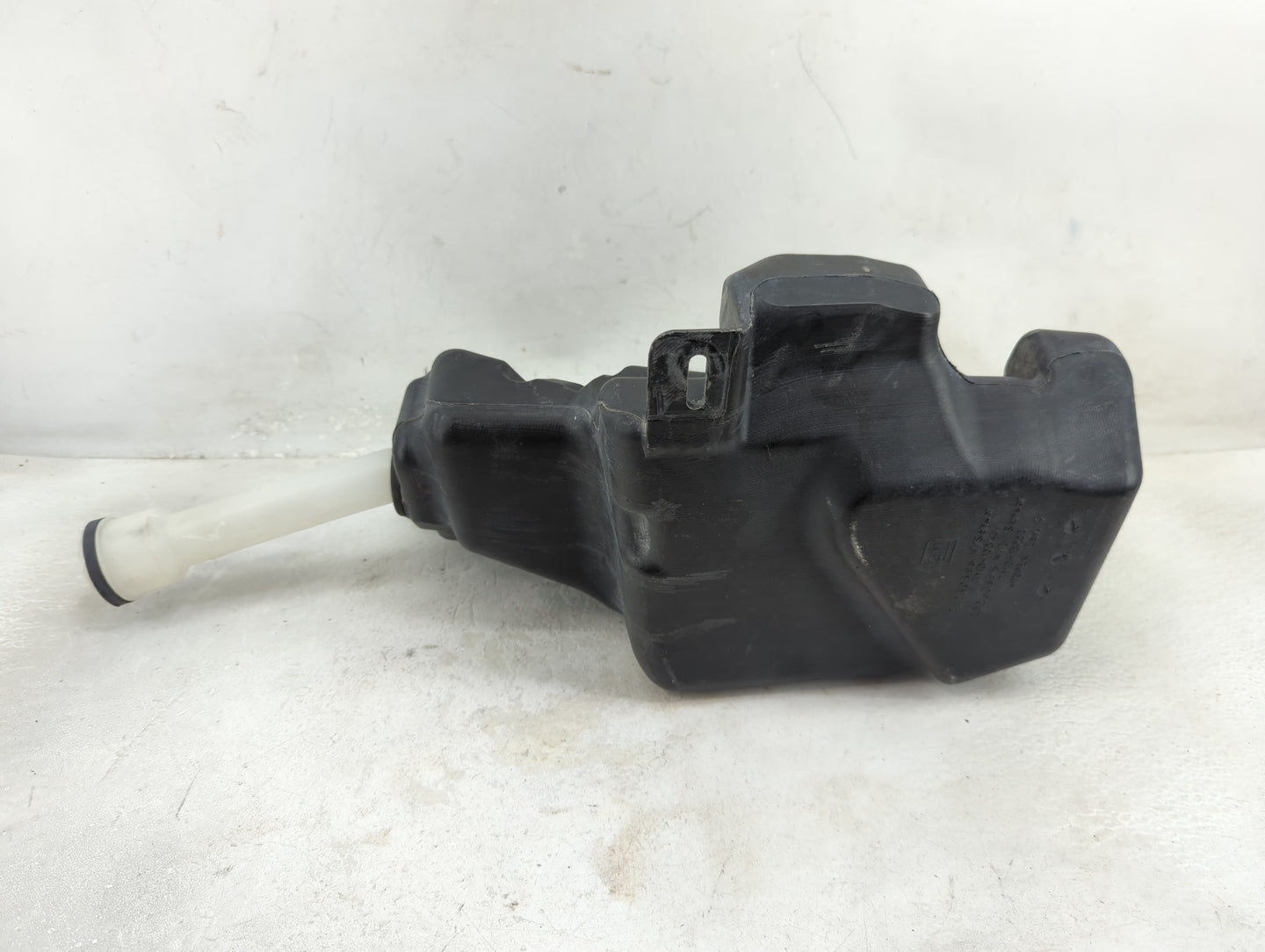 2011-2016 Chevrolet Cruze Windshield Washer Fluid Reservoir Bottle 1433273 - Oemusedautoparts1.com