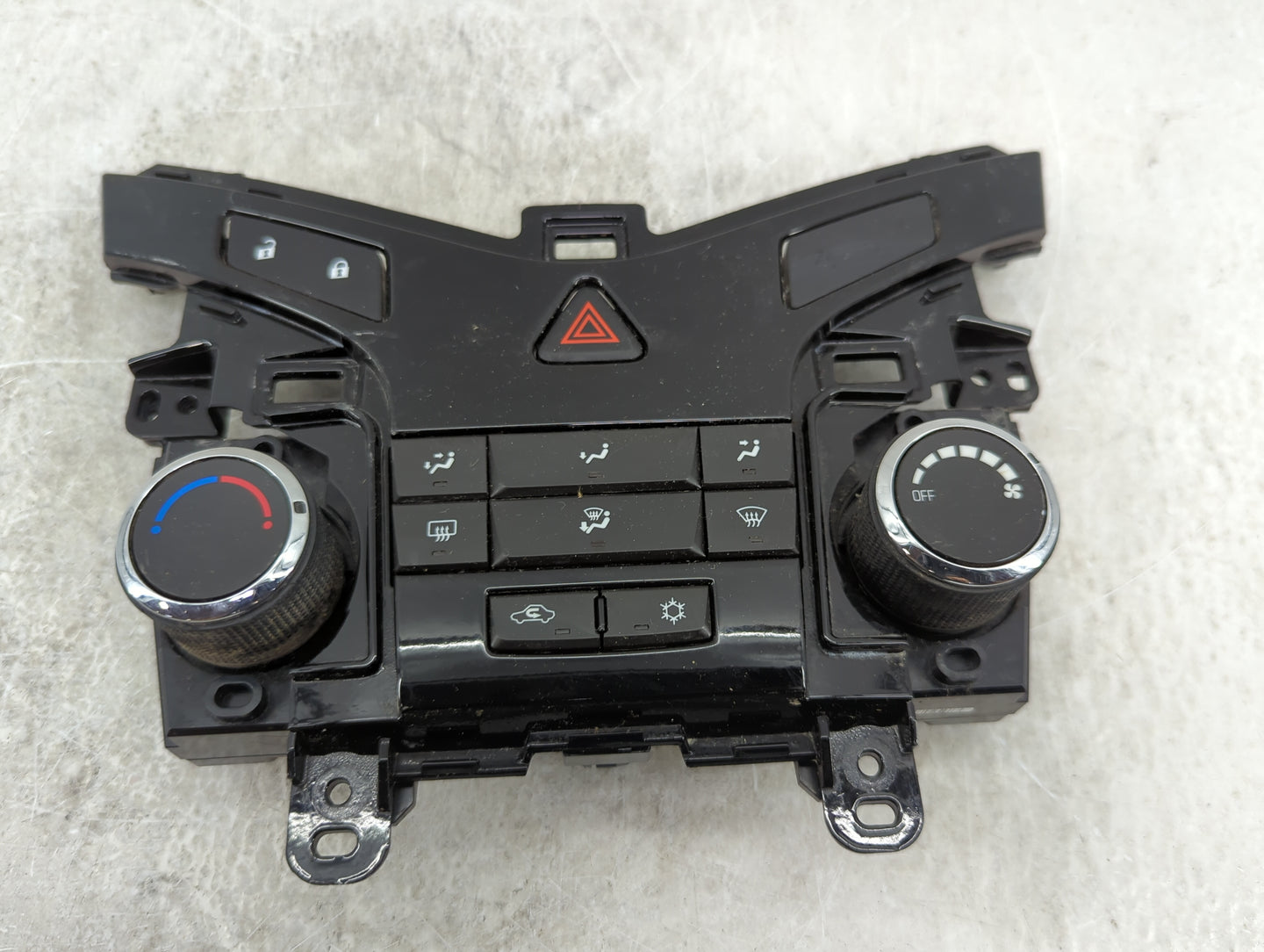 2012-2016 Chevrolet Cruze Climate Control Module Temperature AC/Heater Replacement P/N:95146207 386207A031275059 Fits OEM Us