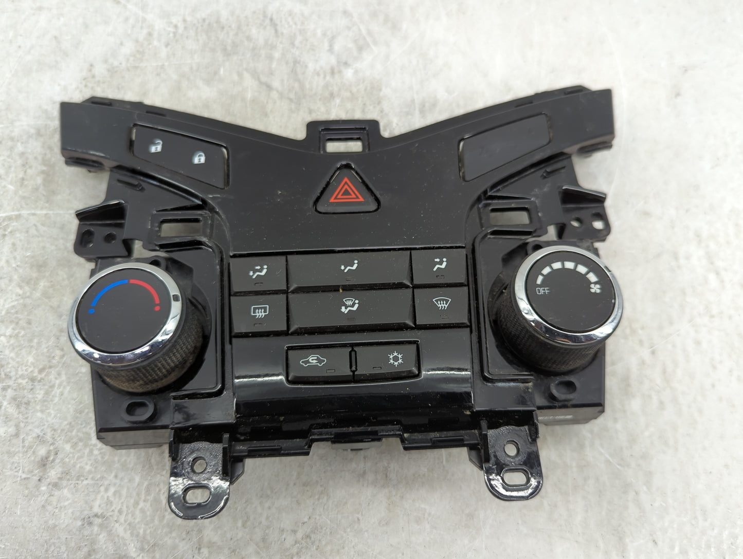 2012-2016 Chevrolet Cruze Climate Control Module Temperature AC/Heater Replacement P/N:95146207 386207A031275059 Fits OEM Us