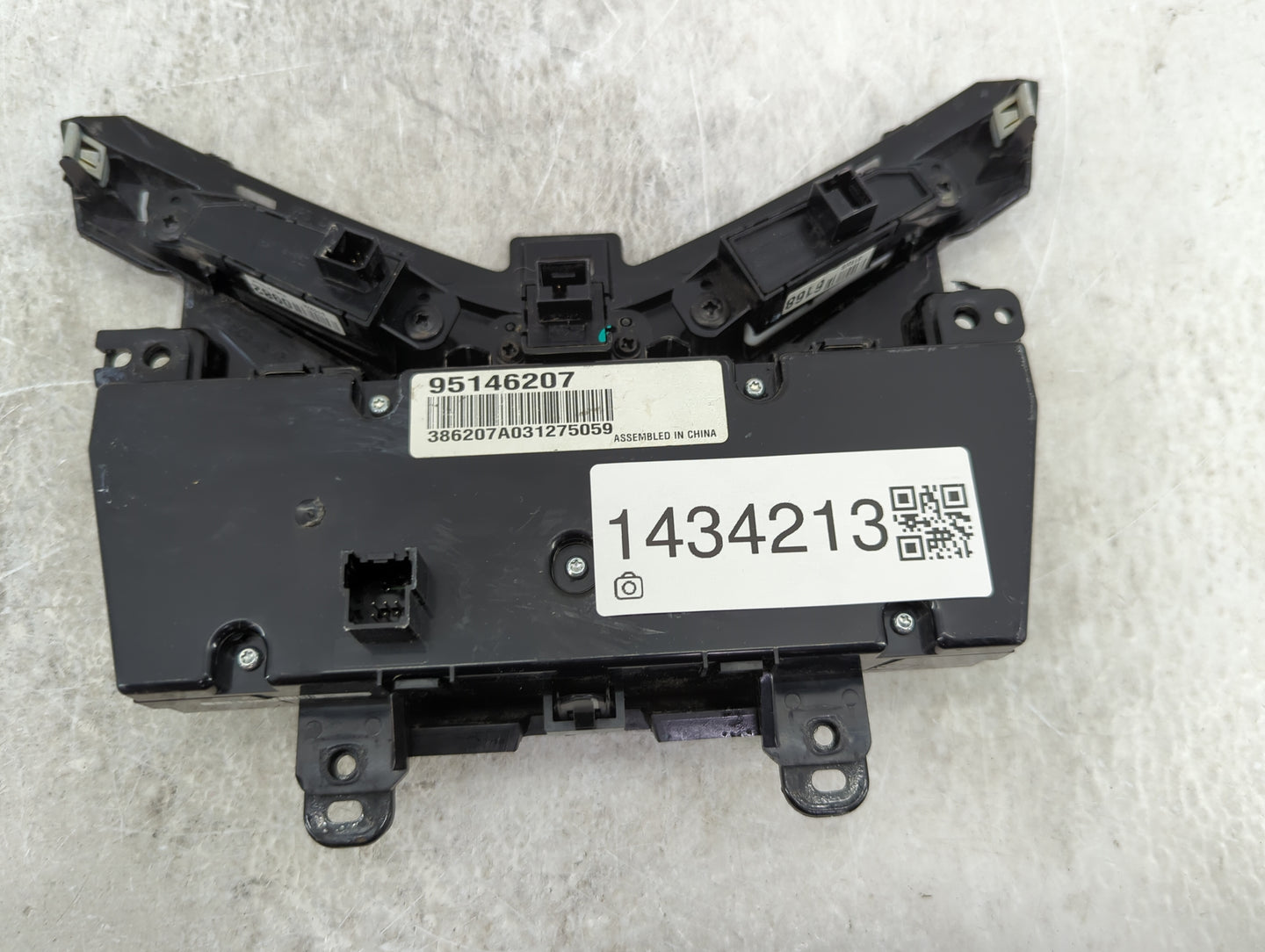 2012-2016 Chevrolet Cruze Climate Control Module Temperature AC/Heater Replacement P/N:95146207 386207A031275059 Fits OEM Us