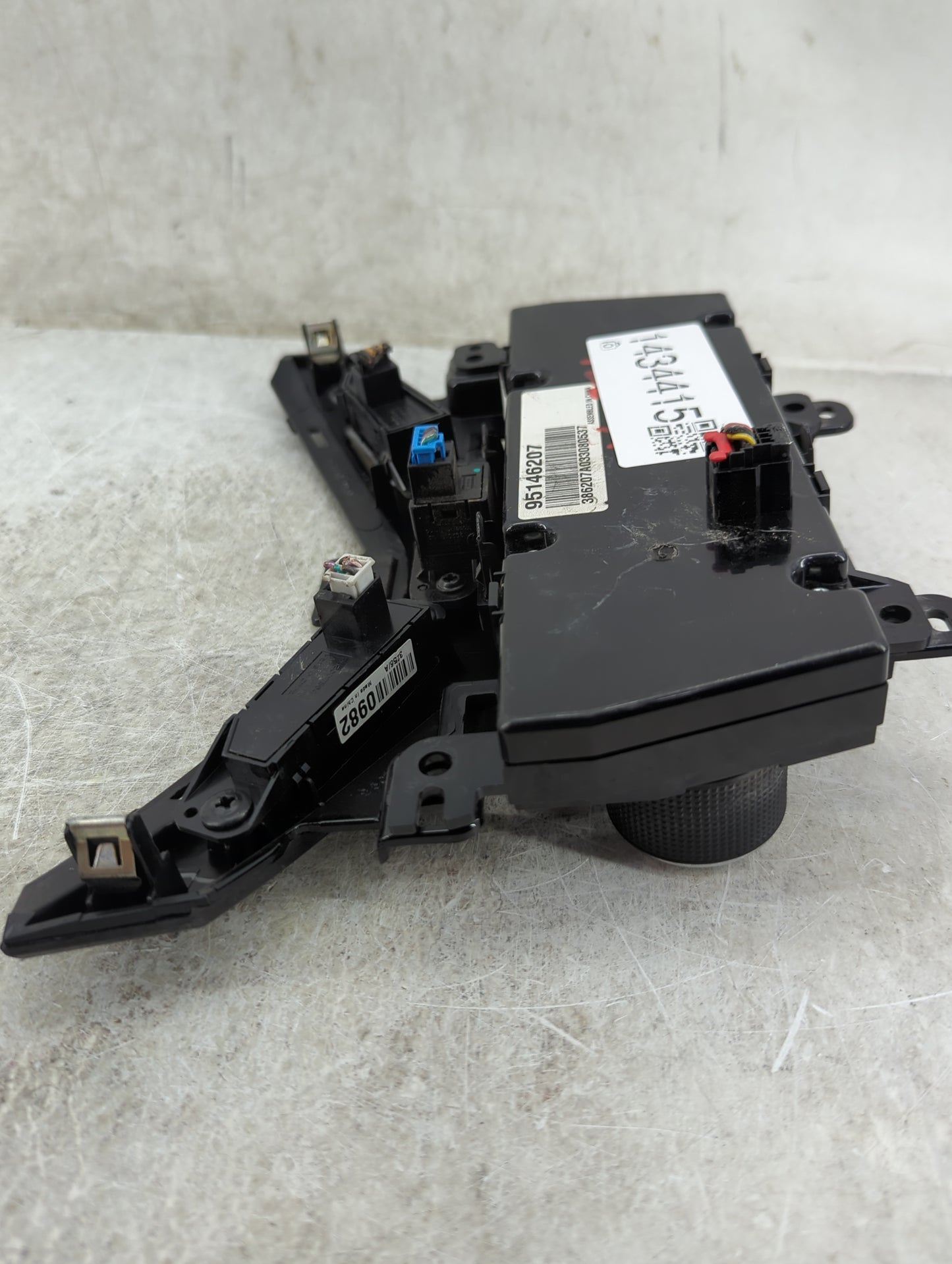 2012-2016 Chevrolet Cruze Climate Control Module Temperature AC/Heater Replacement P/N:95146207 386207A033080537 Fits OEM Us