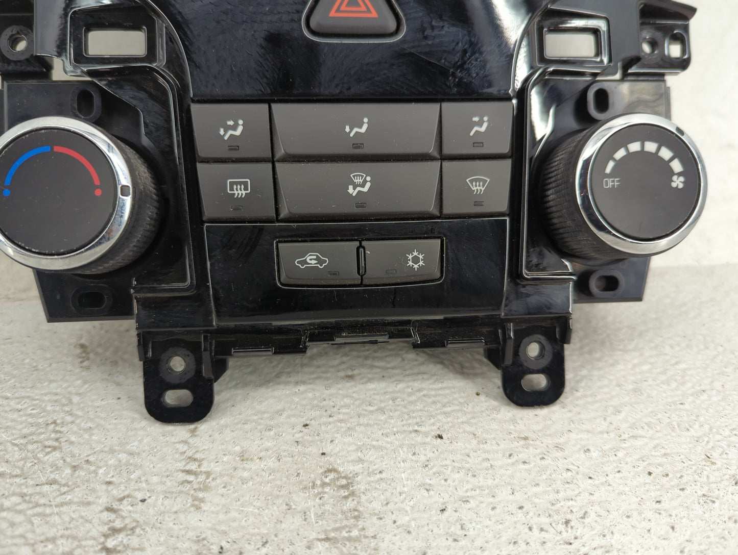 2012-2016 Chevrolet Cruze Climate Control Module Temperature AC/Heater Replacement P/N:95146207 386207A040125773 Fits OEM Us