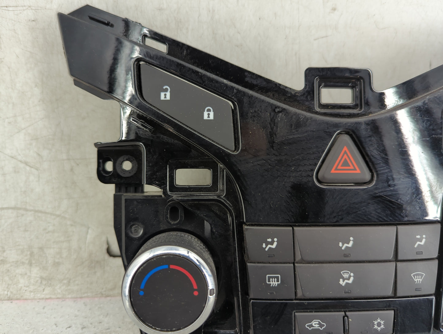 2012-2016 Chevrolet Cruze Climate Control Module Temperature AC/Heater Replacement P/N:95146207 386207A040125773 Fits OEM Us
