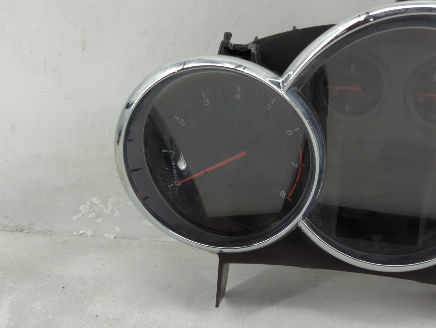 2013-2014 Chevrolet Cruze Instrument Cluster Speedometer Gauges P/N:95129376 Fits Fits 2013 2014 OEM Used Auto Parts - Oemus