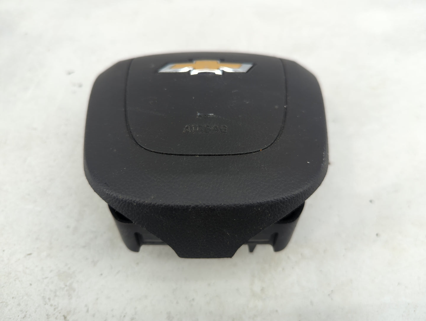 2013-2016 Chevrolet Cruze Air Bag Driver Left Steering Wheel Mounted P/N:95115462 823761820 Fits Fits 2013 2014 2015 2016 OE