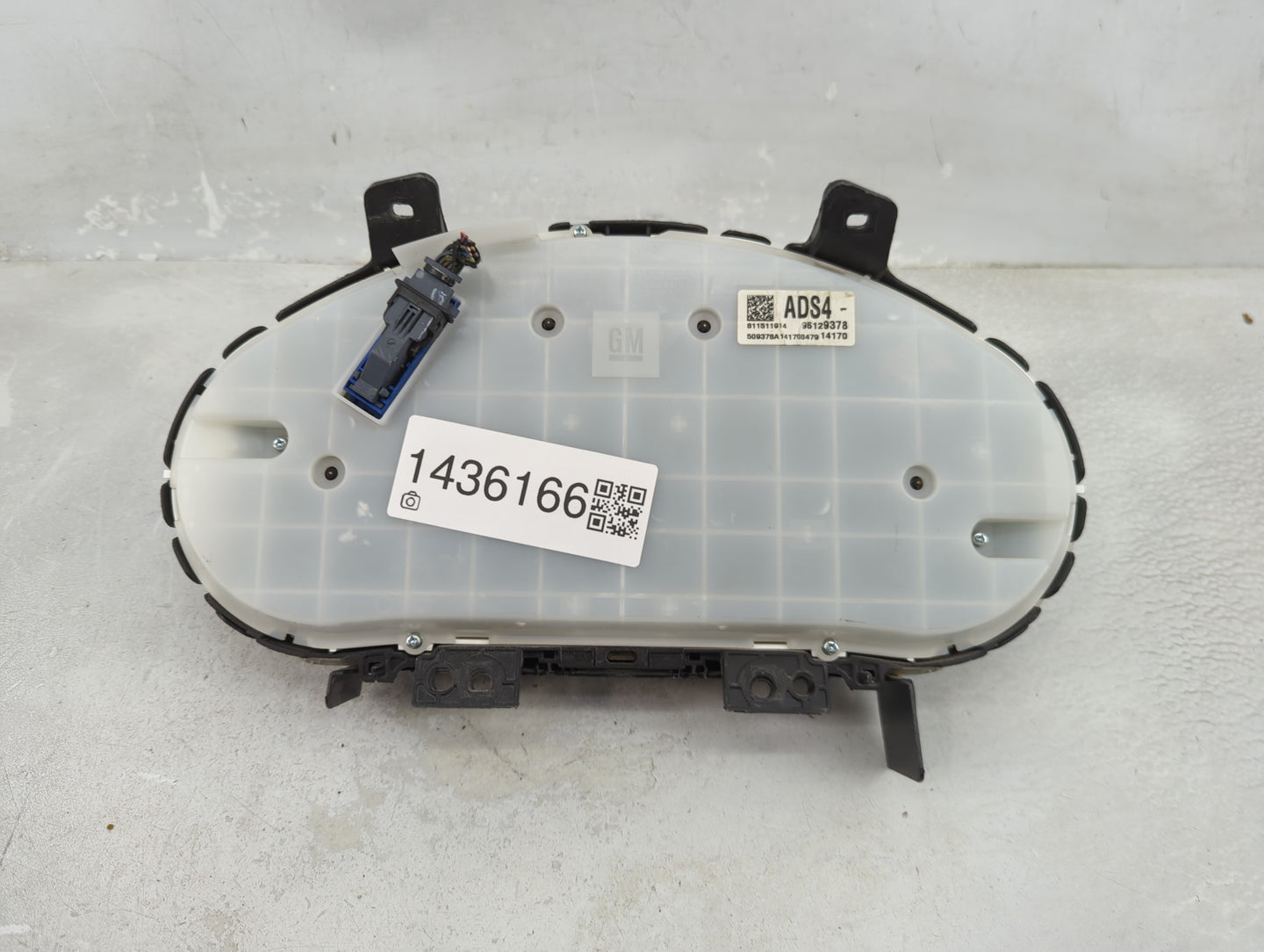 2014 Chevrolet Cruze Instrument Cluster Speedometer Gauges Fits OEM Used Auto Parts - Oemusedautoparts1.com
