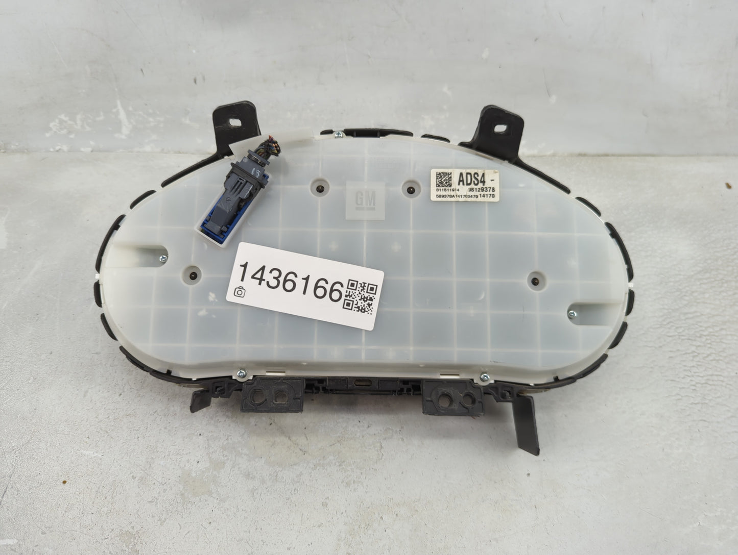 2014 Chevrolet Cruze Instrument Cluster Speedometer Gauges Fits OEM Used Auto Parts - Oemusedautoparts1.com