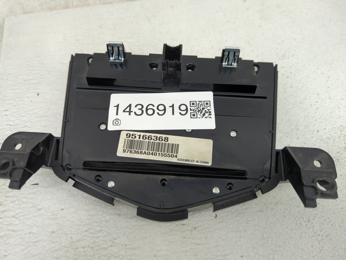 2014 Chevrolet Cruze Radio AM FM Cd Player Receiver Replacement P/N:95166368 976368A040155504 Fits OEM Used Auto Parts - Oem